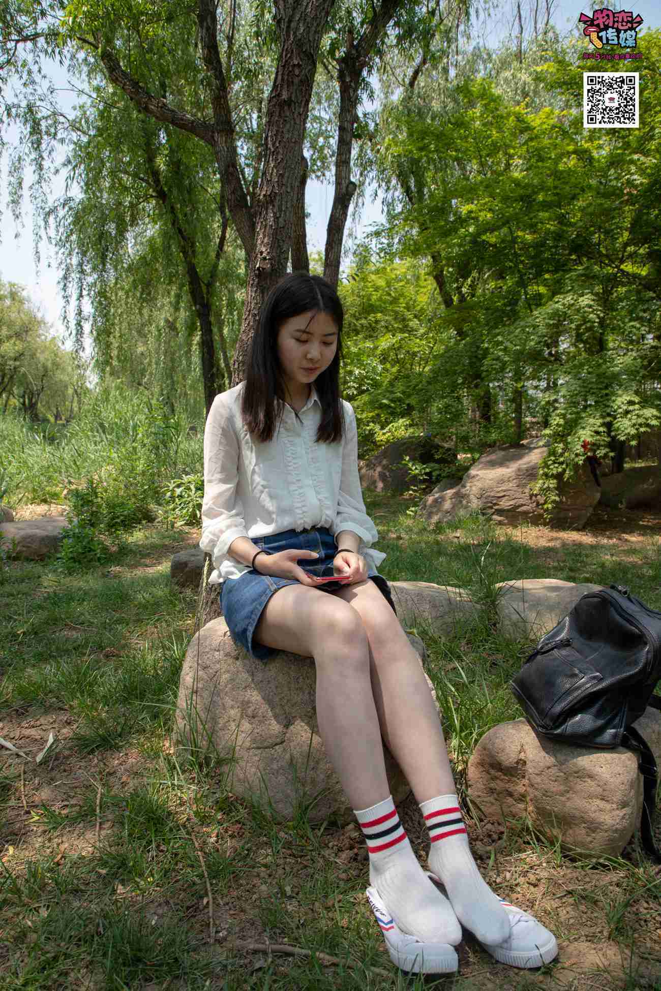 图片[39]-物恋传媒 No.009 纯纯的邻家小妹哦，小白鞋下藏着什么样的棉袜呢 [187P] – 速更版-美库