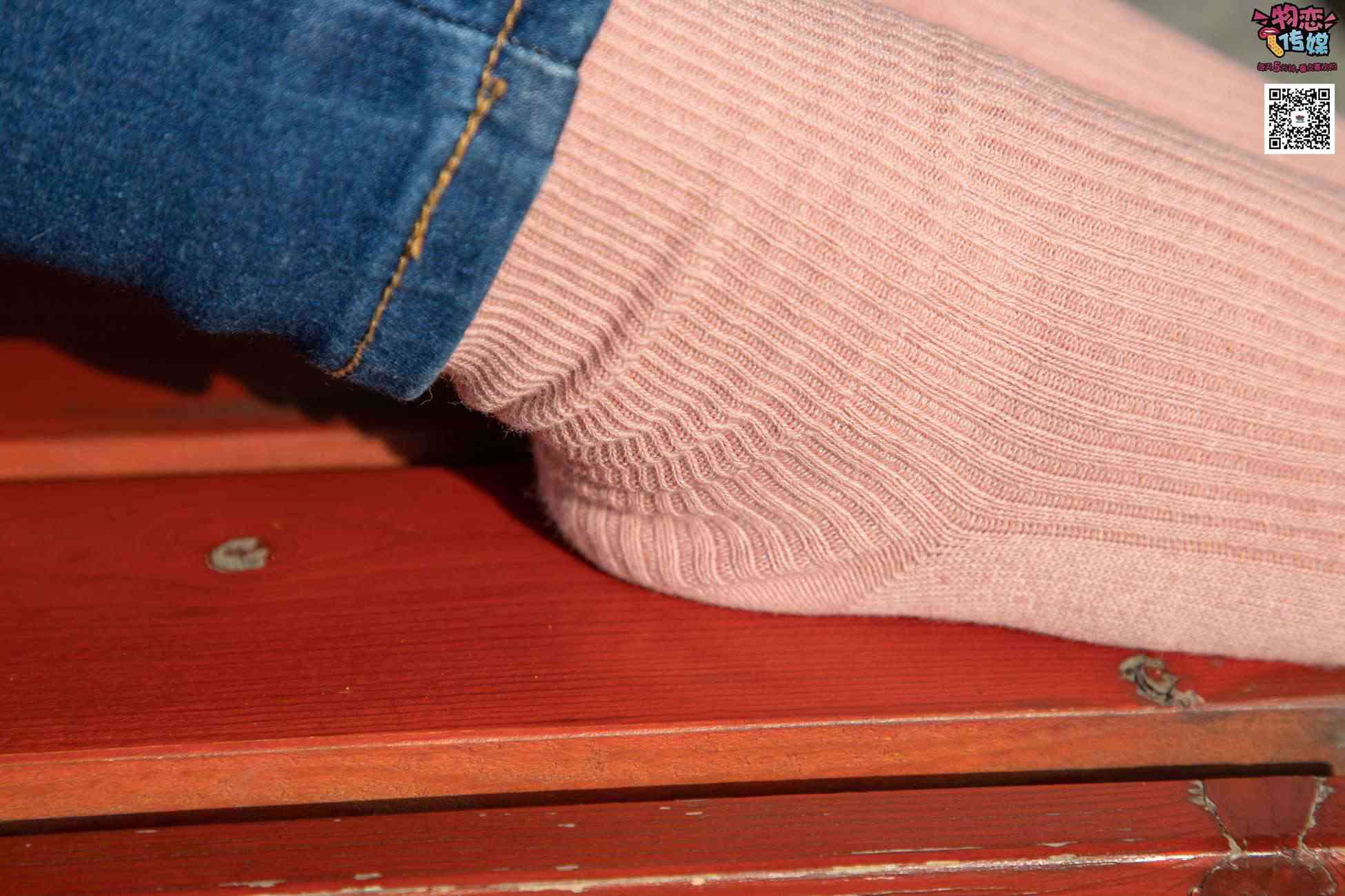 图片[10]-物恋传媒 No.012 娇小型小萝莉哦,猜猜我多大呢,小白板鞋搭配粉色棉袜 [124P] – 速更版-美库