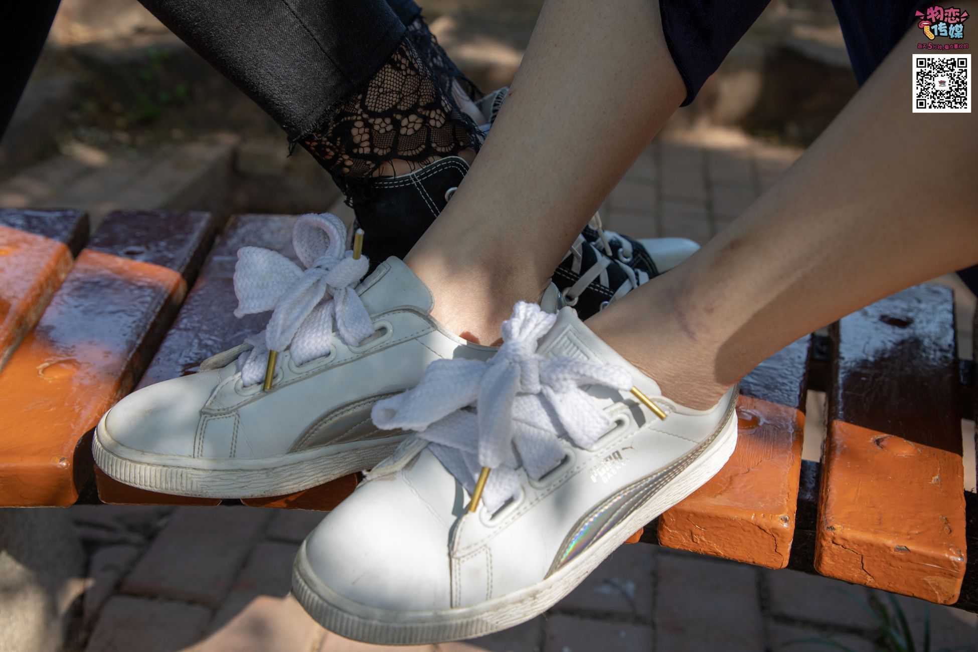 图片[25]-[物恋传媒] NO.010 纯的闺蜜情，纯纯的鞋子与棉袜 [209P] – 速更版-美库