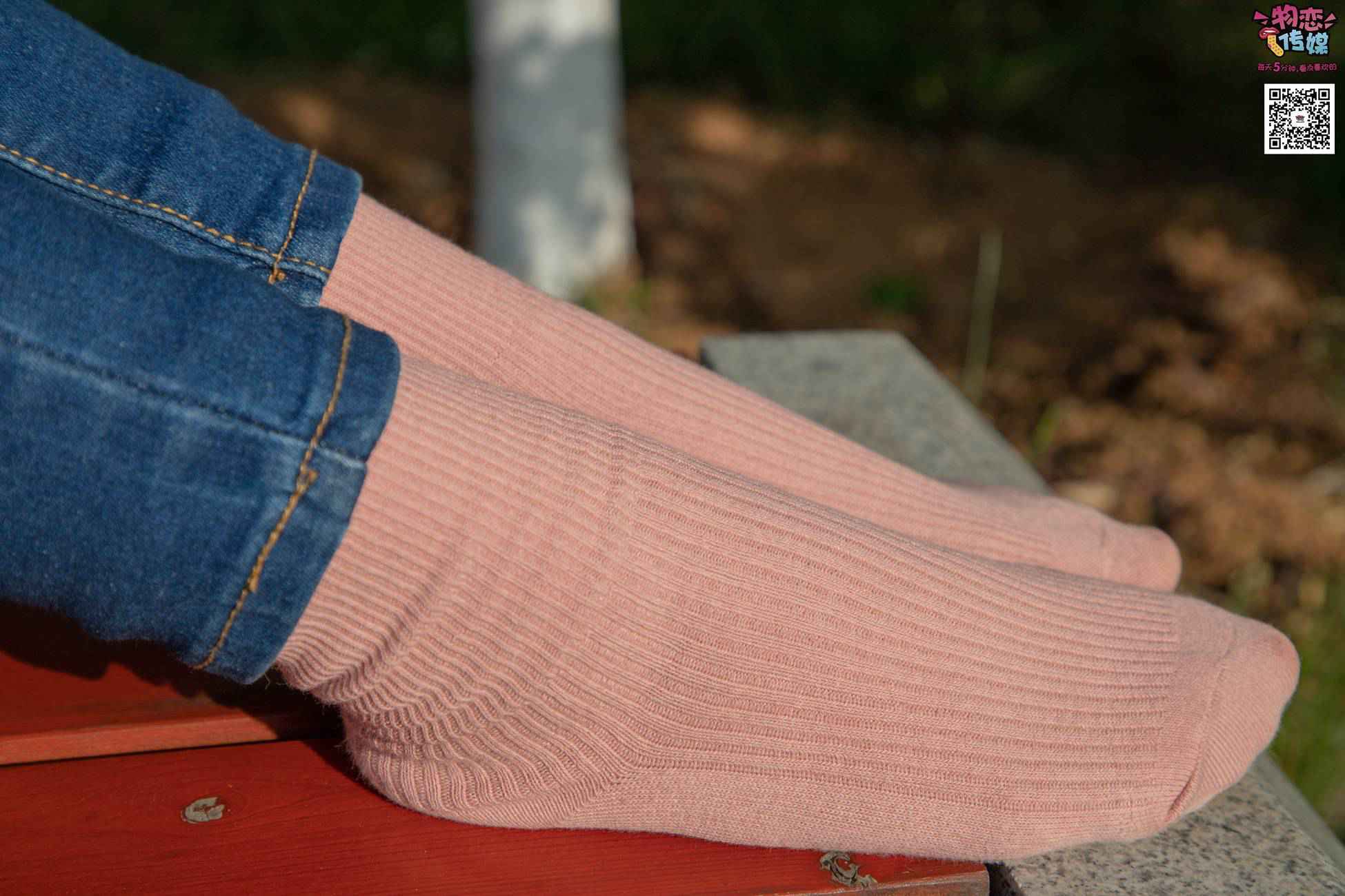 图片[12]-物恋传媒 No.012 娇小型小萝莉哦,猜猜我多大呢,小白板鞋搭配粉色棉袜 [124P] – 速更版-美库