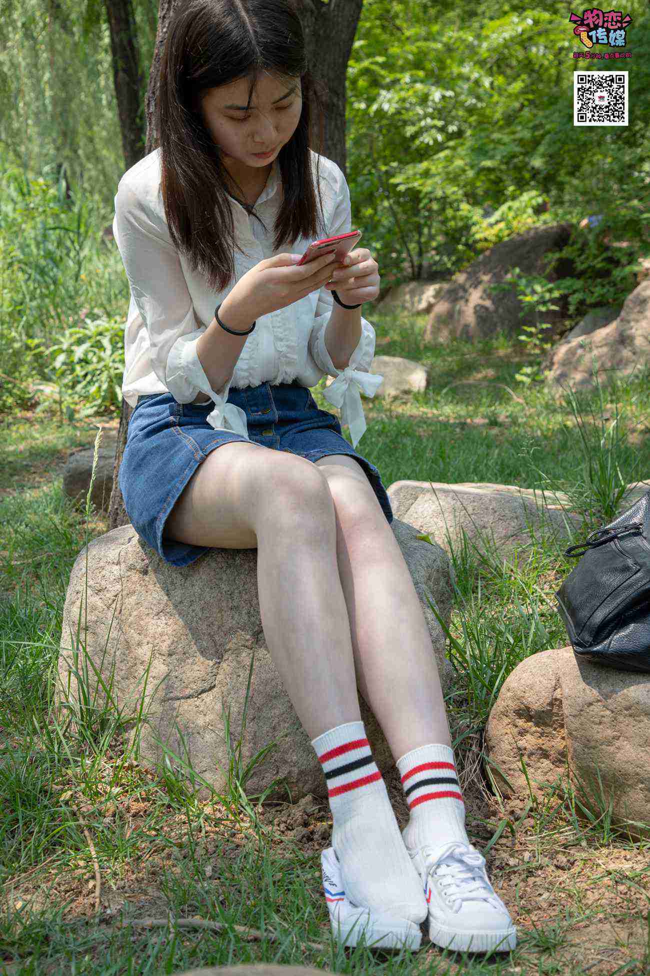 图片[46]-物恋传媒 No.009 纯纯的邻家小妹哦，小白鞋下藏着什么样的棉袜呢 [187P] – 速更版-美库