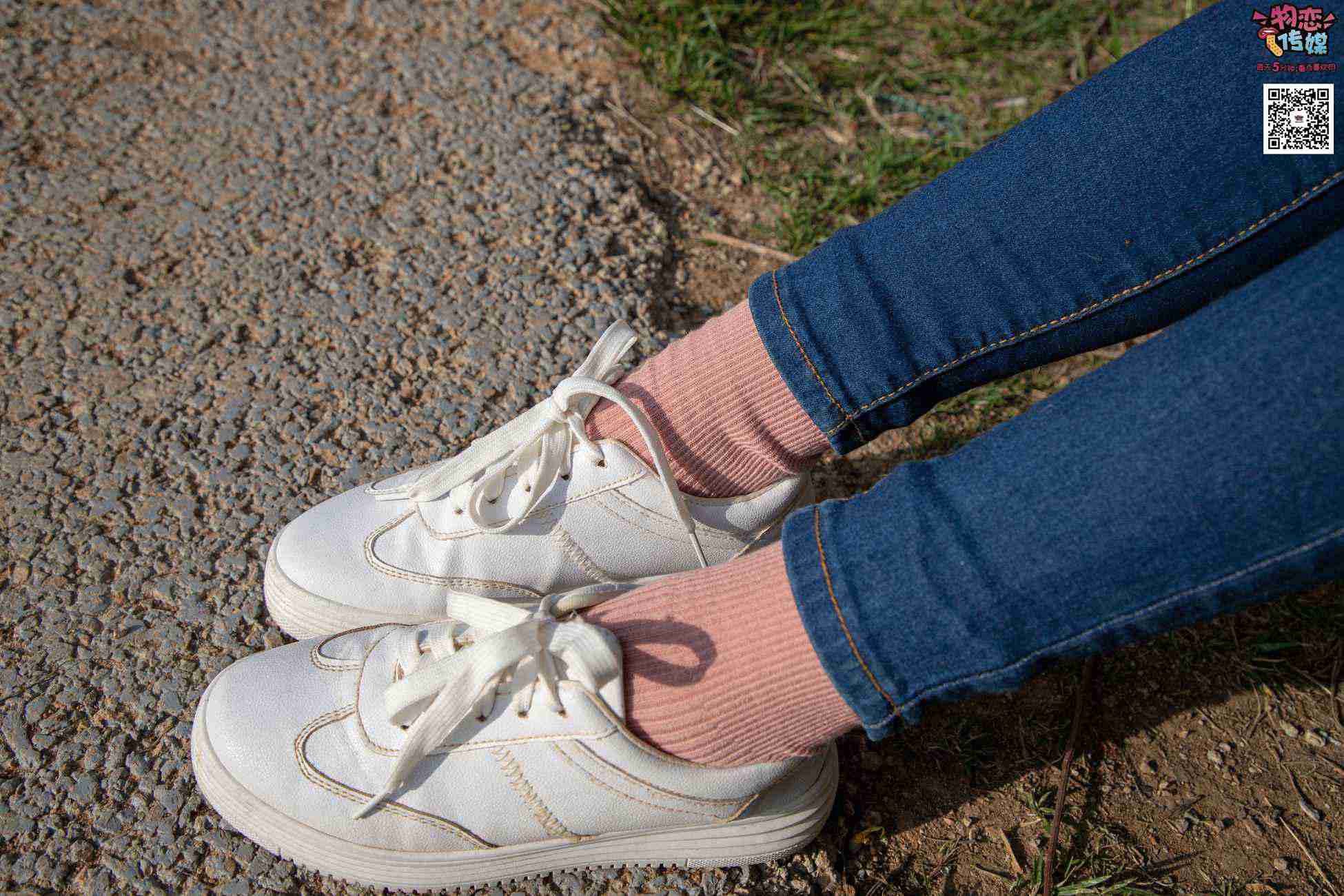 图片[24]-物恋传媒 No.012 娇小型小萝莉哦,猜猜我多大呢,小白板鞋搭配粉色棉袜 [124P] – 速更版-美库