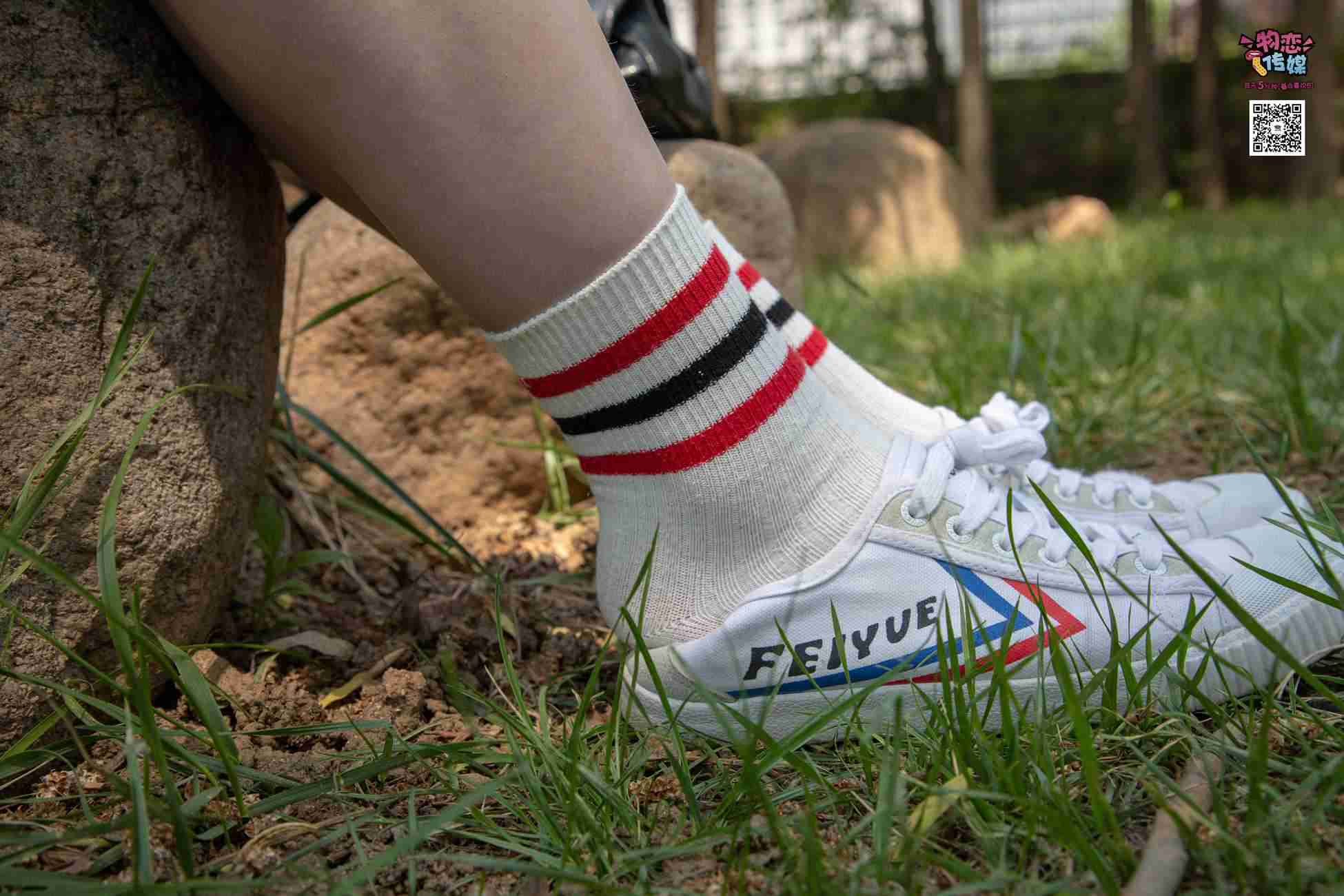 图片[58]-物恋传媒 No.009 纯纯的邻家小妹哦，小白鞋下藏着什么样的棉袜呢 [187P] – 速更版-美库