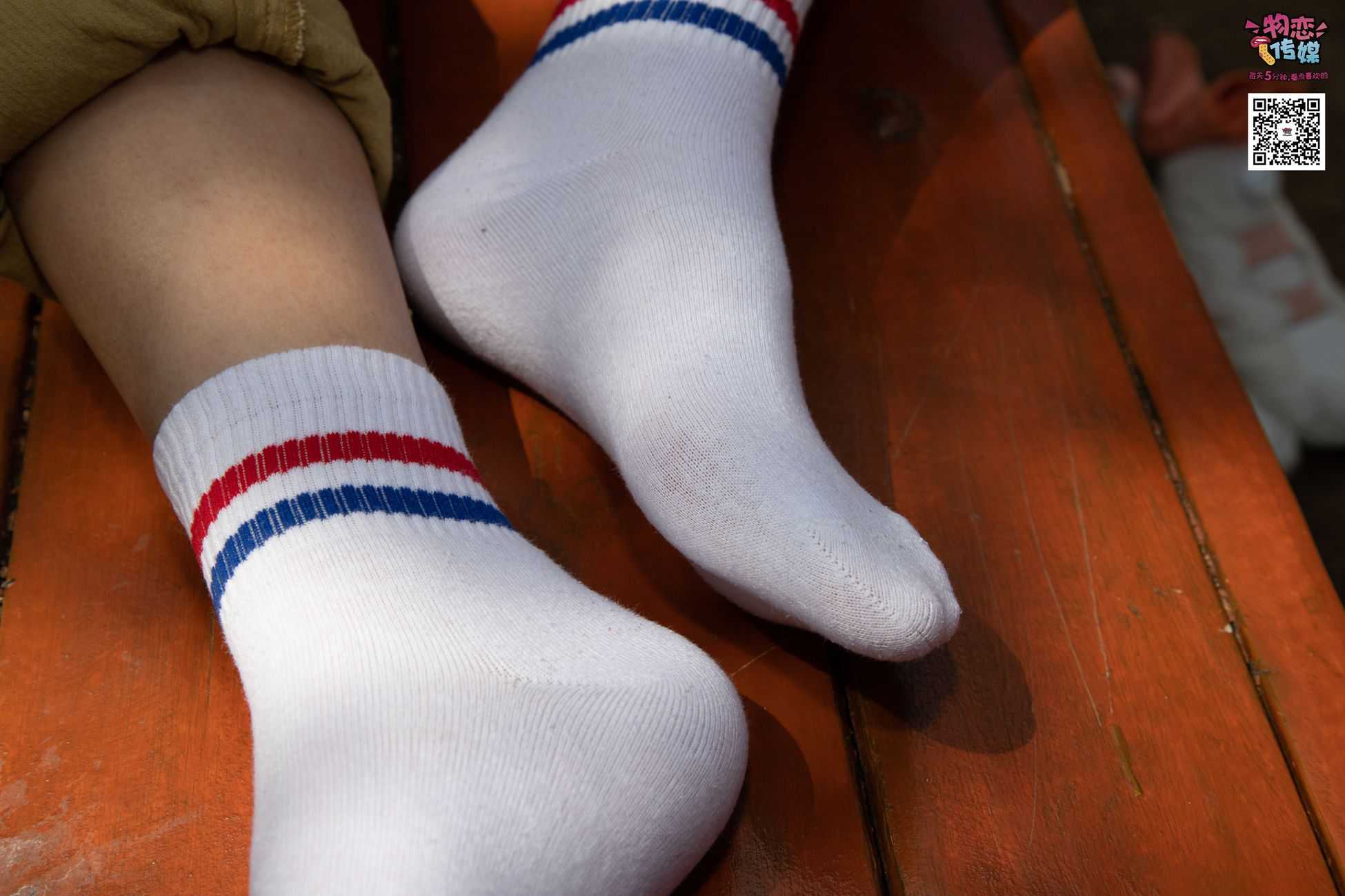 图片[18]-物恋传媒 No.013 气质独特的邻家小妹,粉色小棉袜加白袜哦 [187P] – 速更版-美库