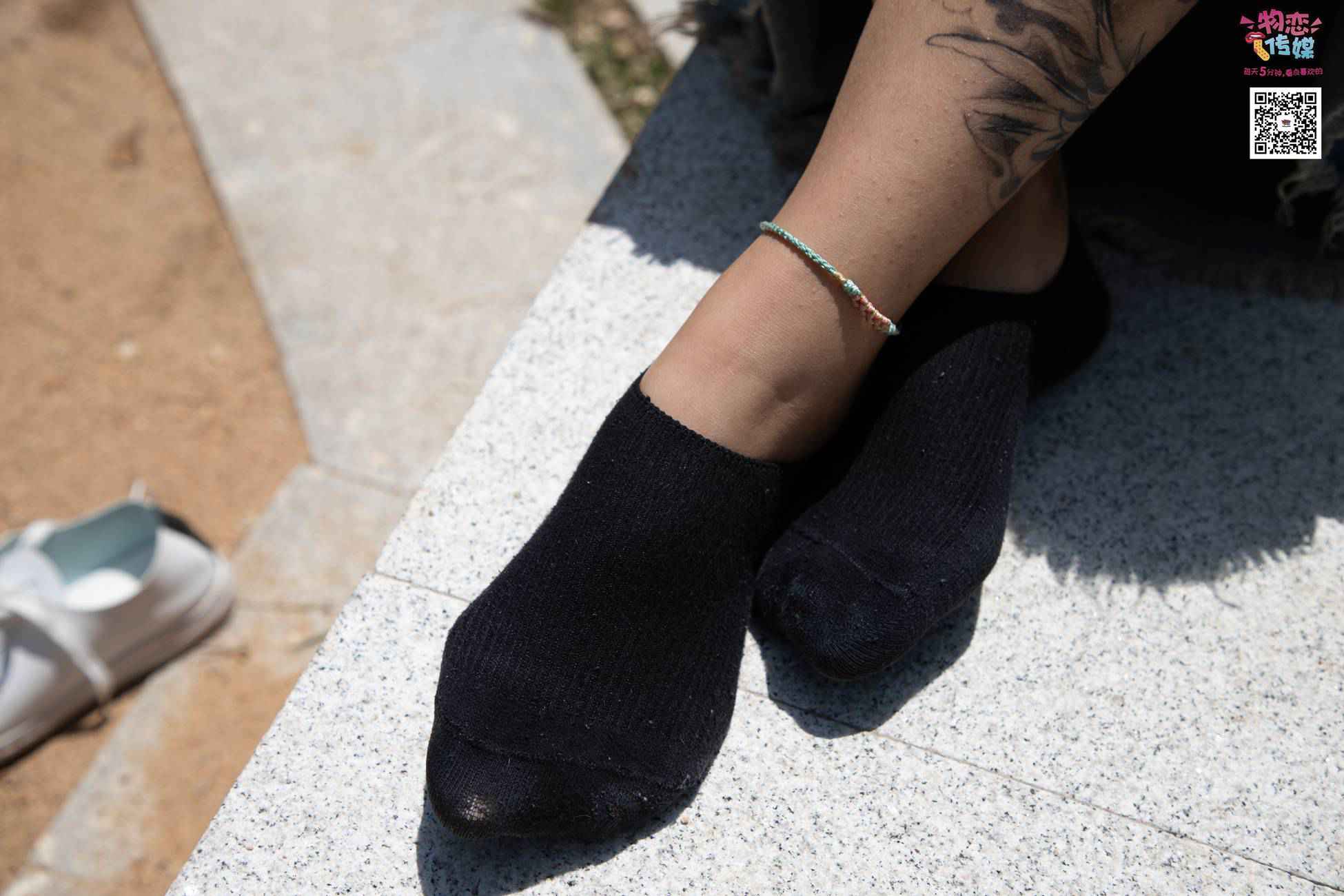 图片[33]-物恋传媒 No.011 纯纯的邻家小妹,小白鞋搭配黑色船袜,清凉一夏 [187P] – 速更版-美库