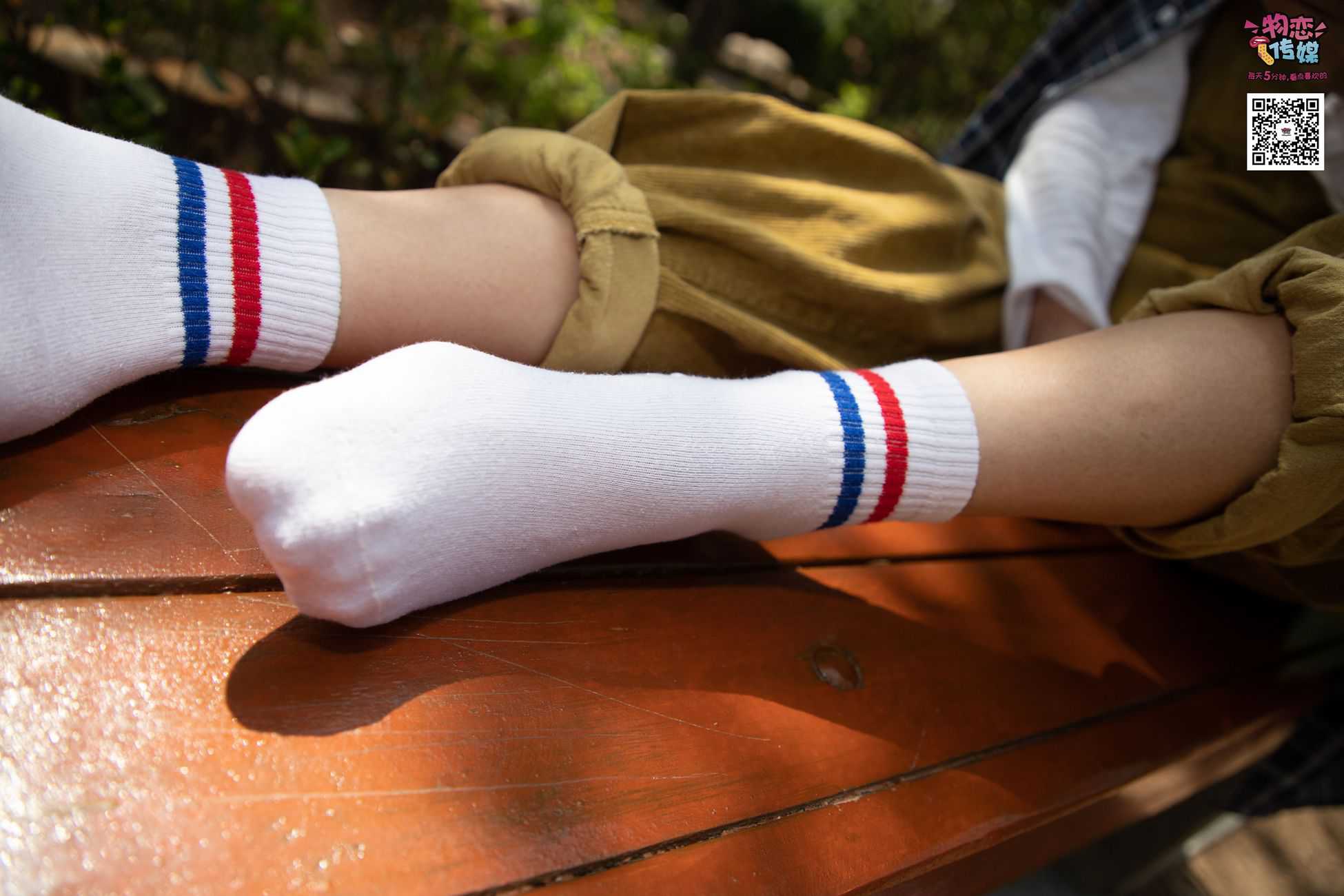 图片[24]-物恋传媒 No.013 气质独特的邻家小妹,粉色小棉袜加白袜哦 [187P] – 速更版-美库