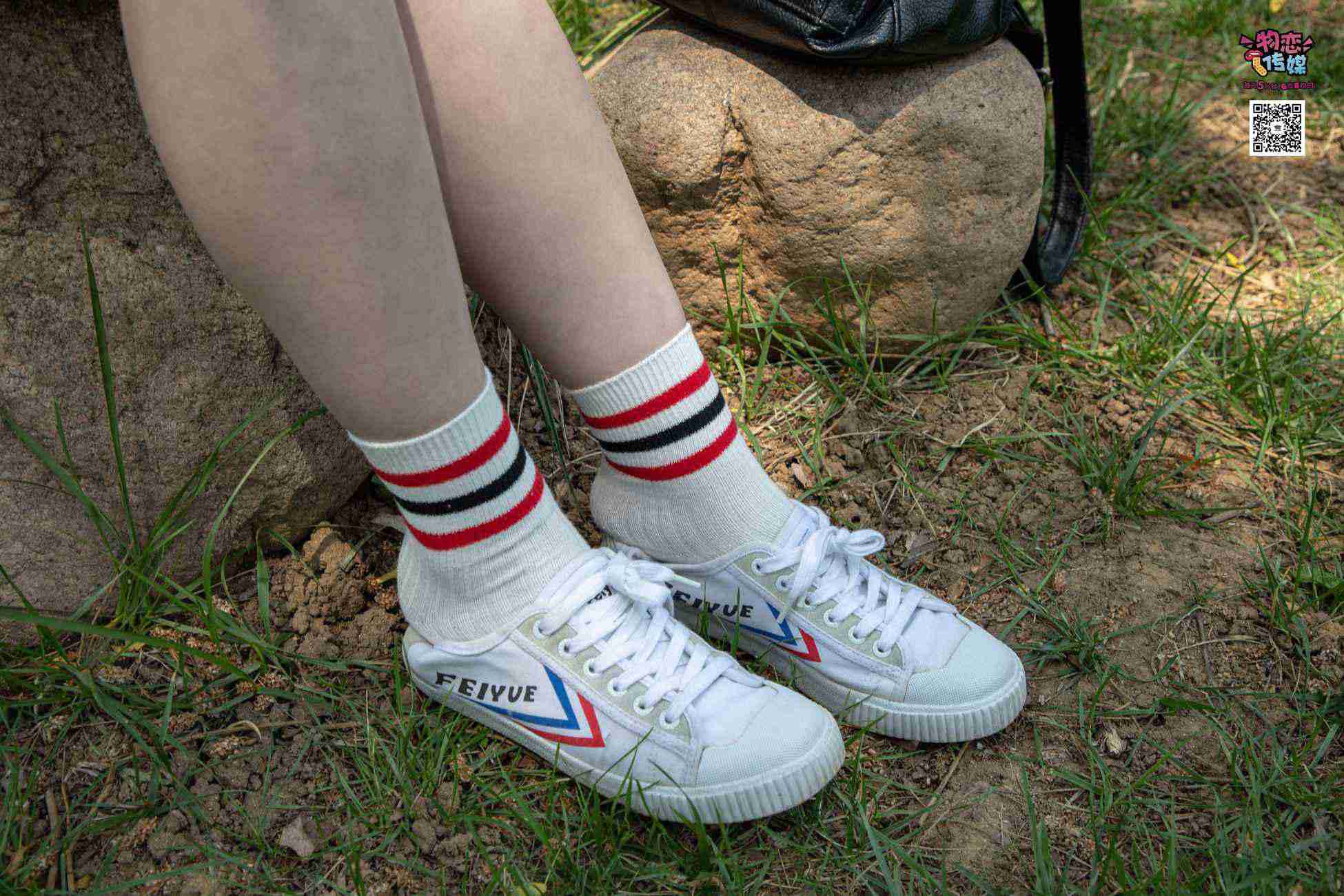 图片[67]-物恋传媒 No.009 纯纯的邻家小妹哦，小白鞋下藏着什么样的棉袜呢 [187P] – 速更版-美库