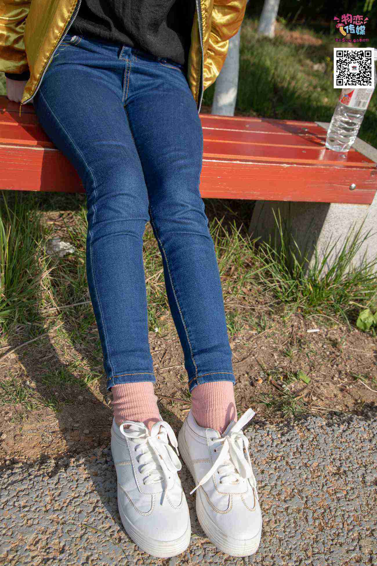 图片[34]-物恋传媒 No.012 娇小型小萝莉哦,猜猜我多大呢,小白板鞋搭配粉色棉袜 [124P] – 速更版-美库