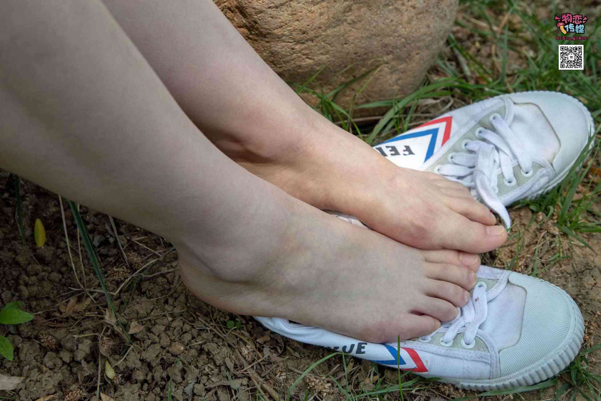图片[69]-物恋传媒 No.009 纯纯的邻家小妹哦，小白鞋下藏着什么样的棉袜呢 [187P] – 速更版-美库