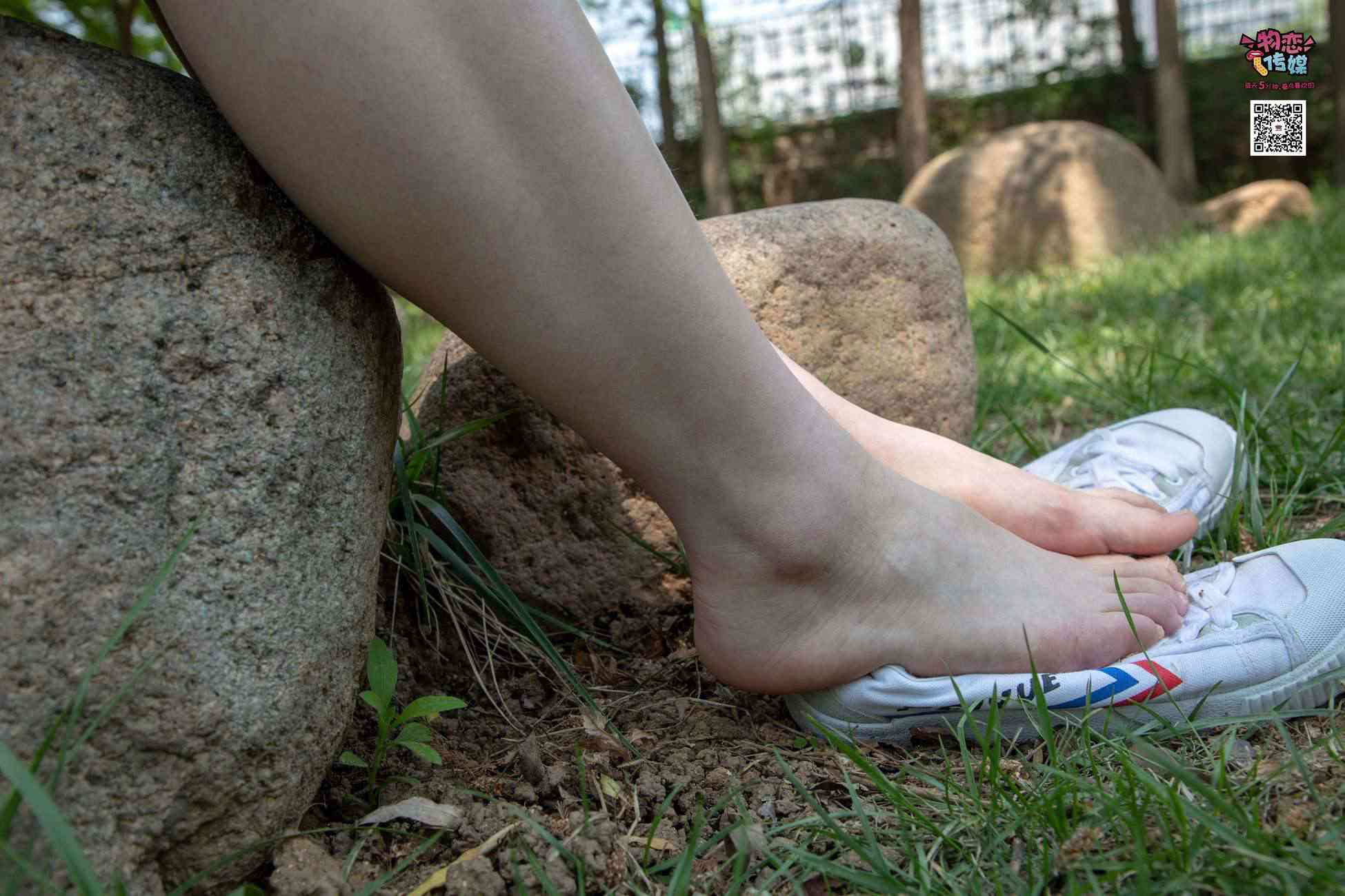 图片[72]-物恋传媒 No.009 纯纯的邻家小妹哦，小白鞋下藏着什么样的棉袜呢 [187P] – 速更版-美库