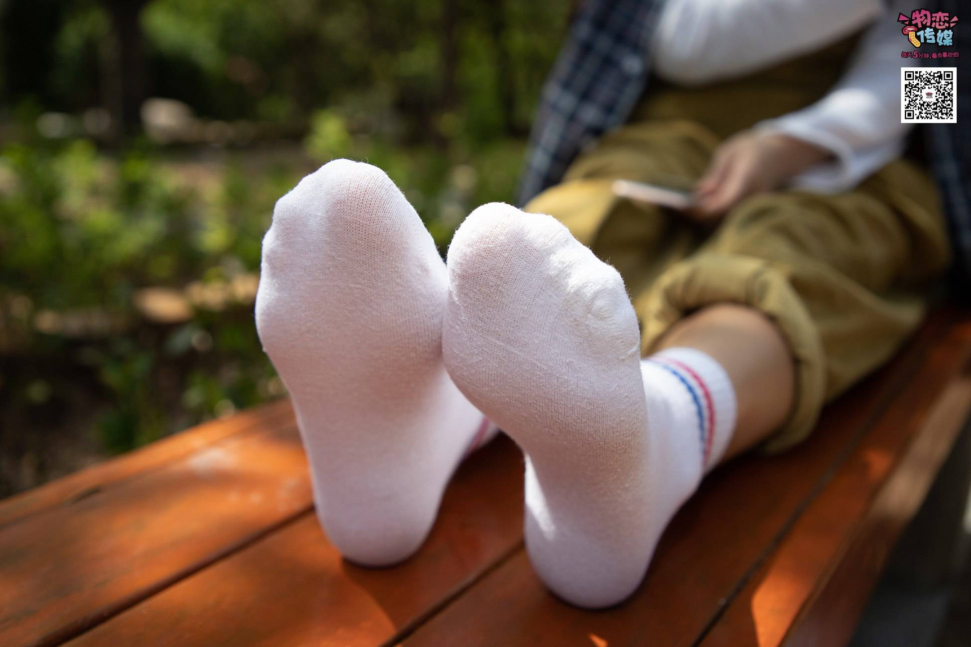 图片[28]-物恋传媒 No.013 气质独特的邻家小妹,粉色小棉袜加白袜哦 [187P] – 速更版-美库