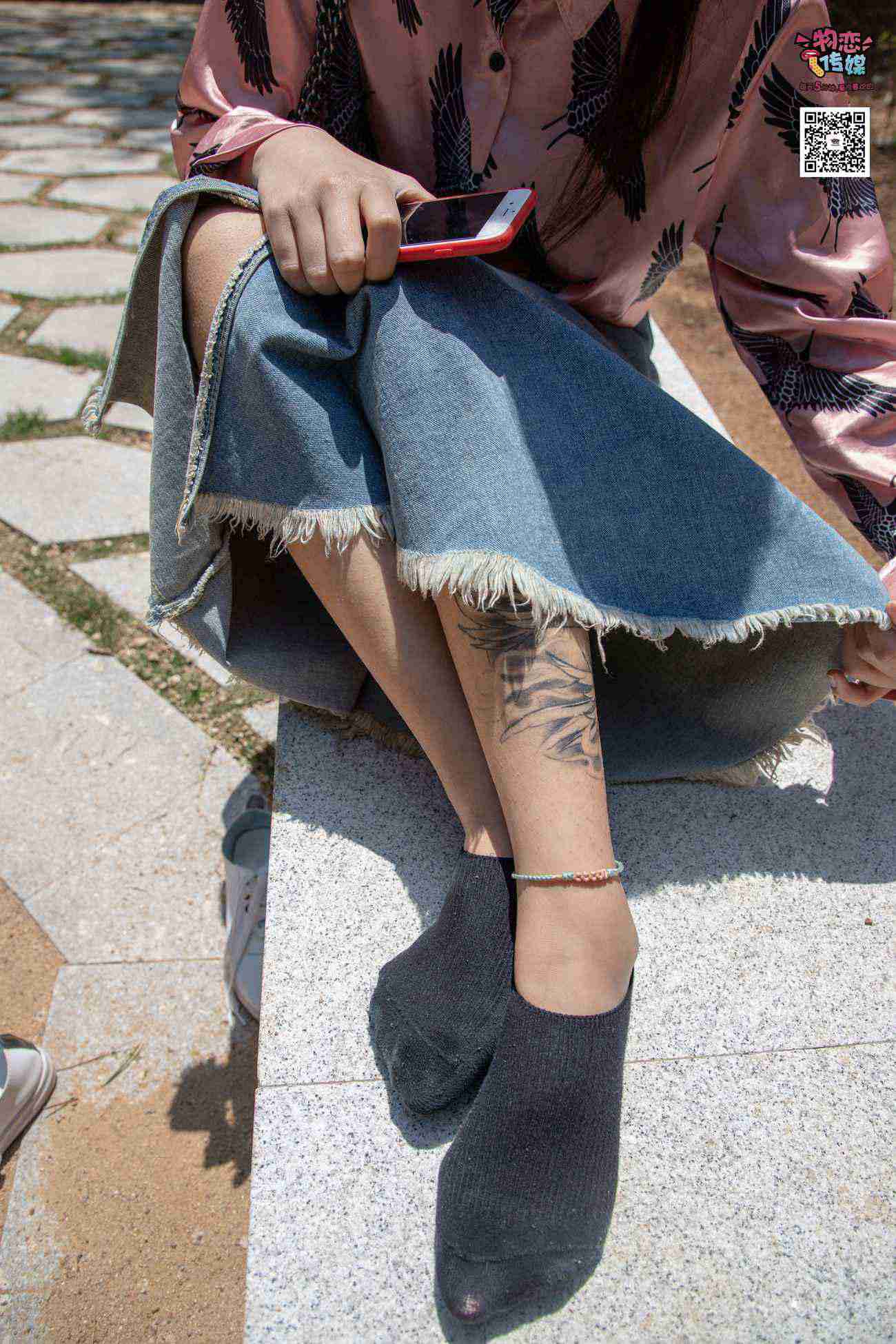 图片[43]-物恋传媒 No.011 纯纯的邻家小妹,小白鞋搭配黑色船袜,清凉一夏 [187P] – 速更版-美库