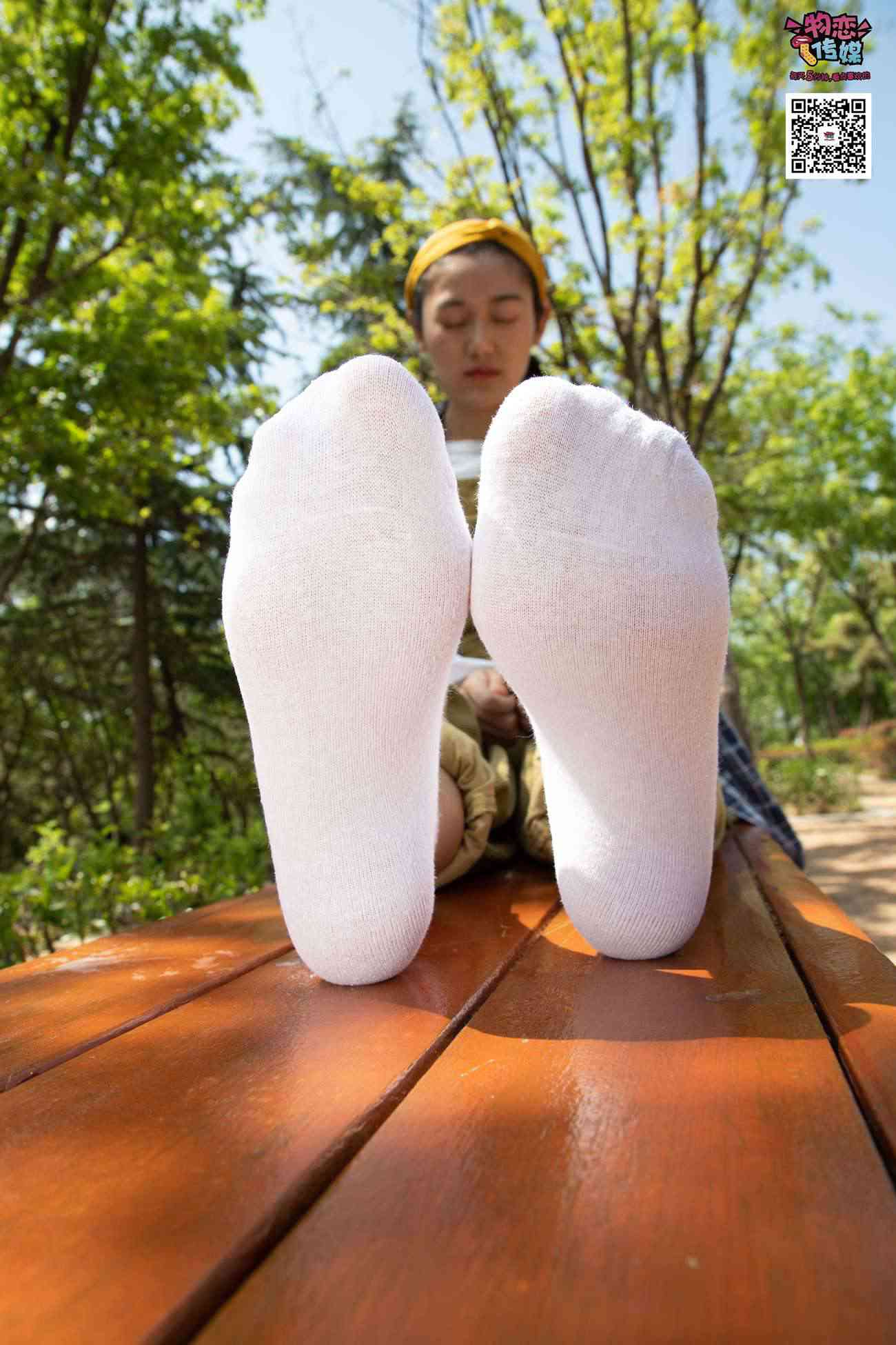 图片[31]-物恋传媒 No.013 气质独特的邻家小妹,粉色小棉袜加白袜哦 [187P] – 速更版-美库