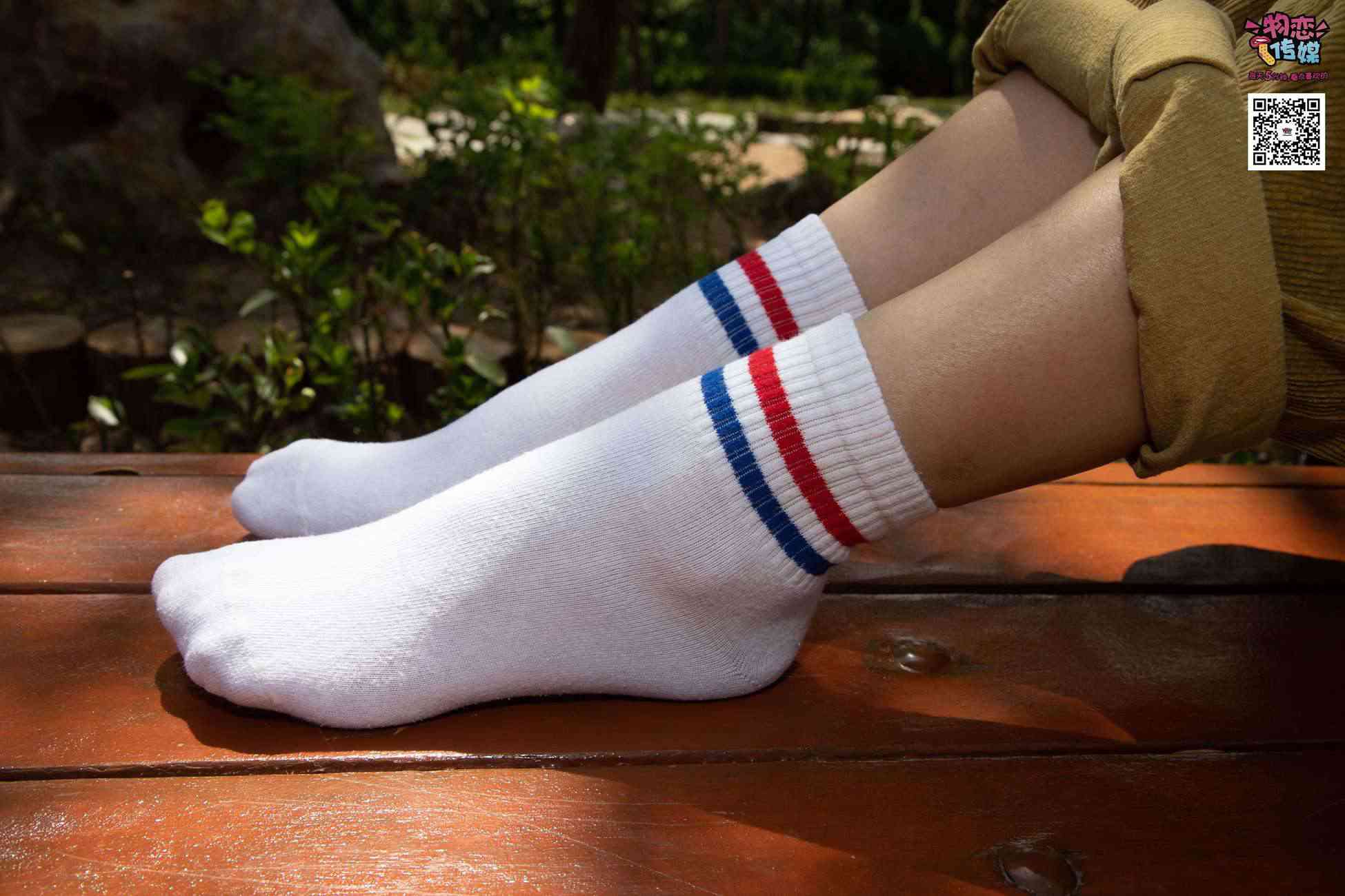 图片[36]-物恋传媒 No.013 气质独特的邻家小妹,粉色小棉袜加白袜哦 [187P] – 速更版-美库