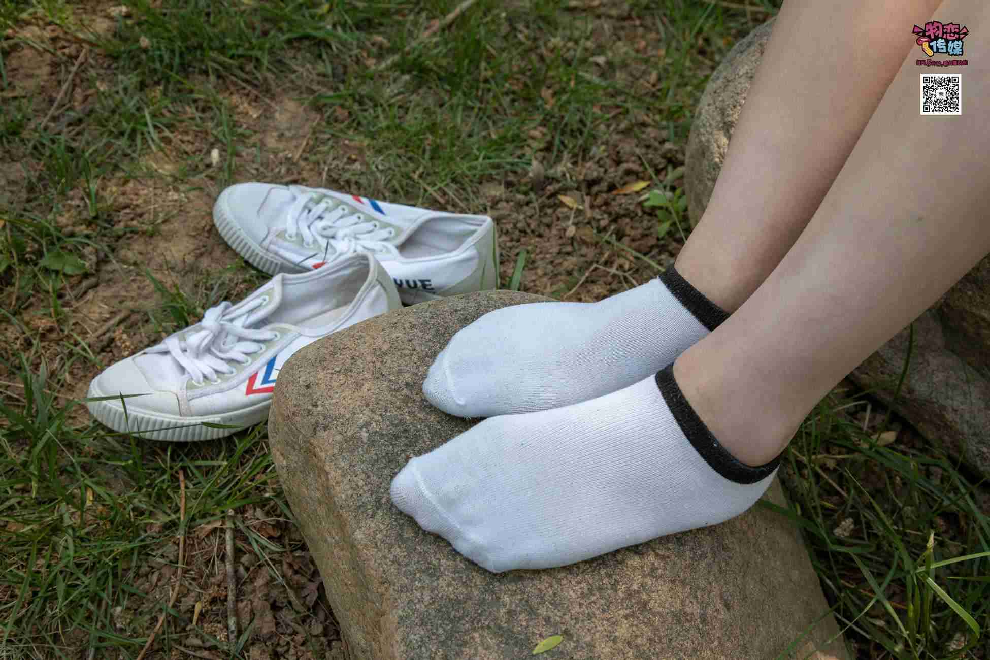 图片[91]-物恋传媒 No.009 纯纯的邻家小妹哦，小白鞋下藏着什么样的棉袜呢 [187P] – 速更版-美库