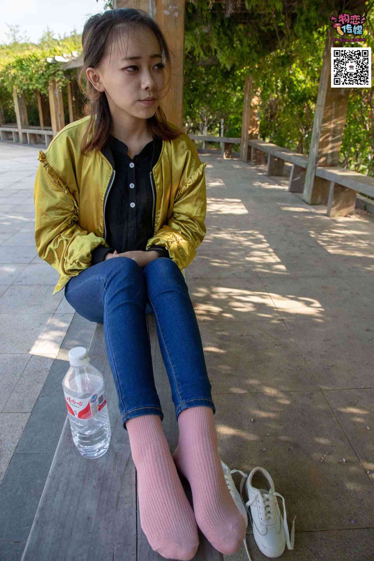 图片[51]-物恋传媒 No.012 娇小型小萝莉哦,猜猜我多大呢,小白板鞋搭配粉色棉袜 [124P] – 速更版-美库