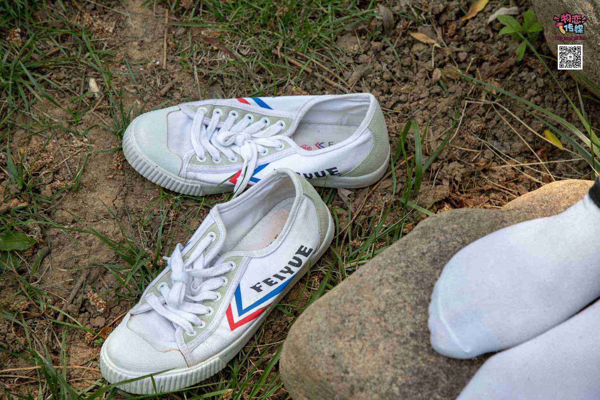 图片[94]-物恋传媒 No.009 纯纯的邻家小妹哦，小白鞋下藏着什么样的棉袜呢 [187P] – 速更版-美库