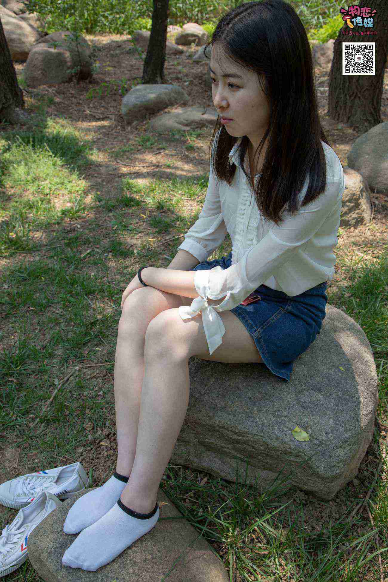 图片[95]-物恋传媒 No.009 纯纯的邻家小妹哦，小白鞋下藏着什么样的棉袜呢 [187P] – 速更版-美库