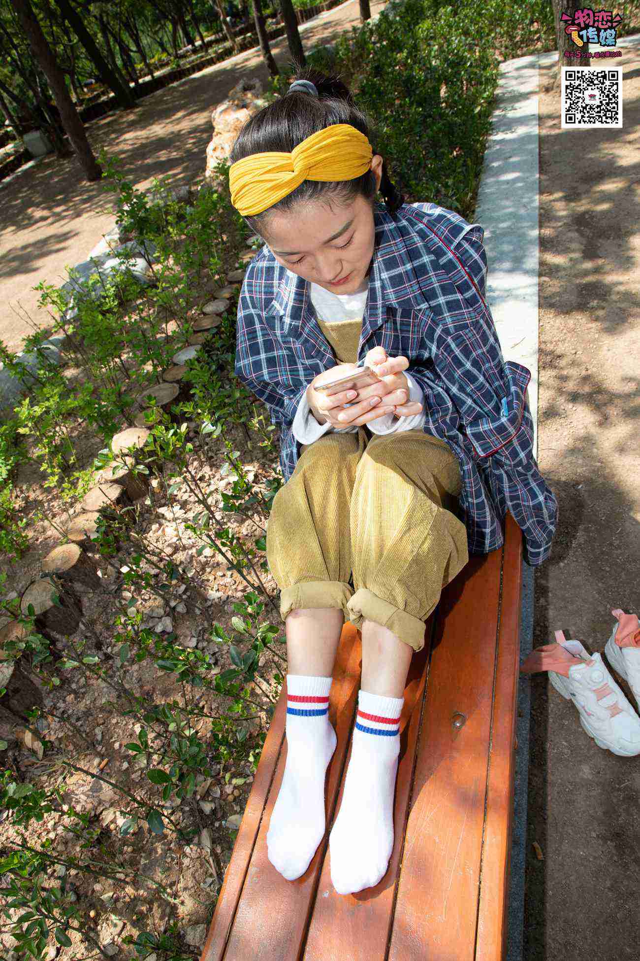 图片[44]-物恋传媒 No.013 气质独特的邻家小妹,粉色小棉袜加白袜哦 [187P] – 速更版-美库