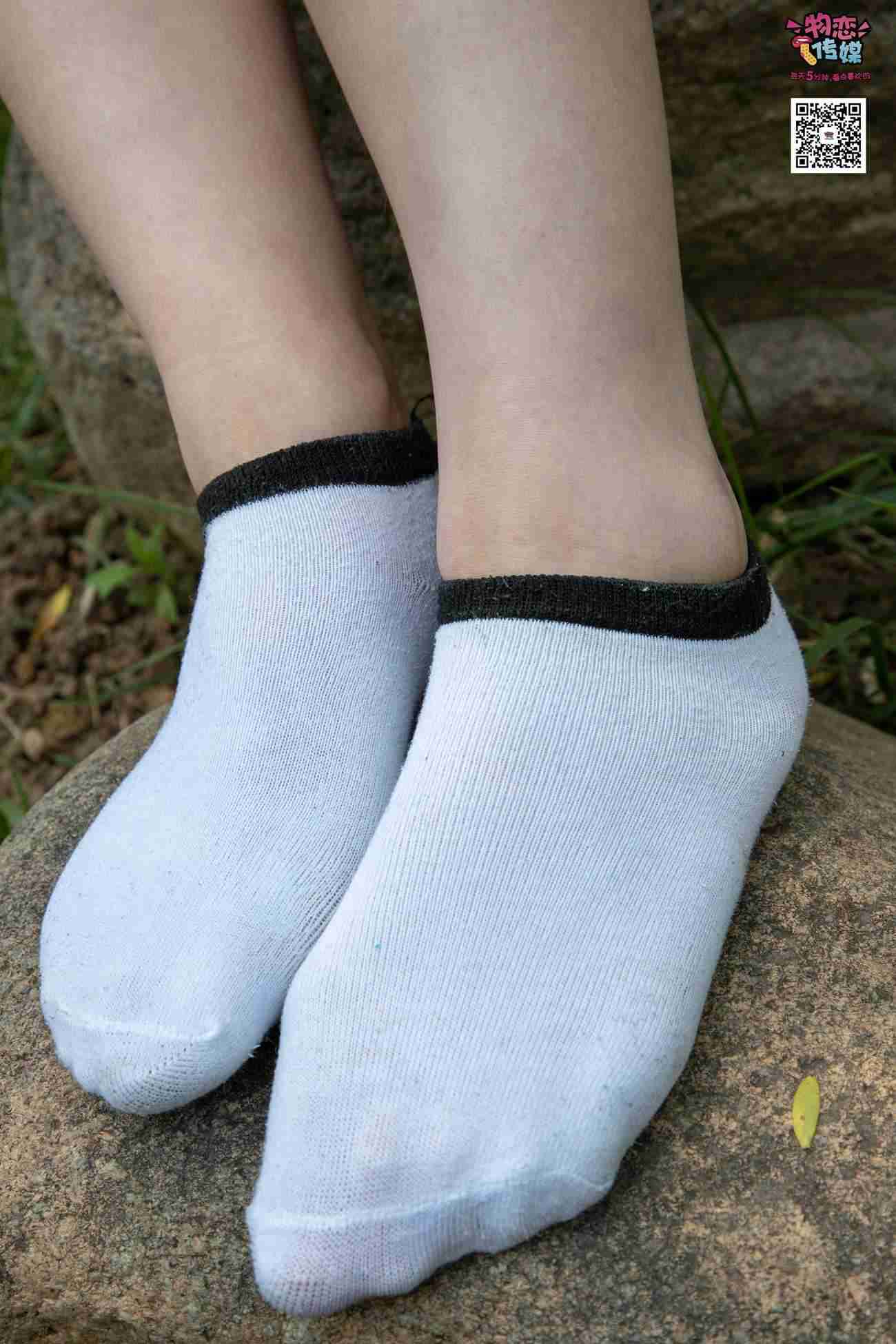 图片[97]-物恋传媒 No.009 纯纯的邻家小妹哦，小白鞋下藏着什么样的棉袜呢 [187P] – 速更版-美库