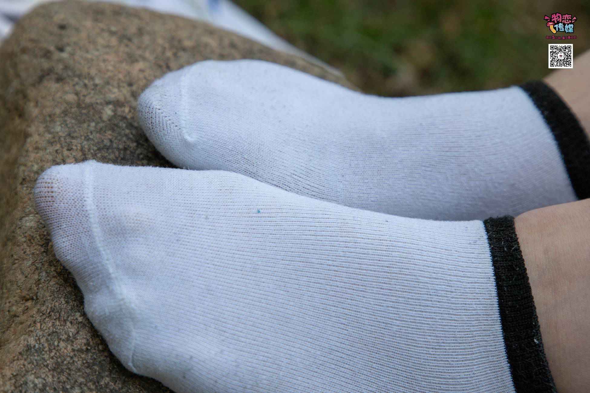 图片[99]-物恋传媒 No.009 纯纯的邻家小妹哦，小白鞋下藏着什么样的棉袜呢 [187P] – 速更版-美库