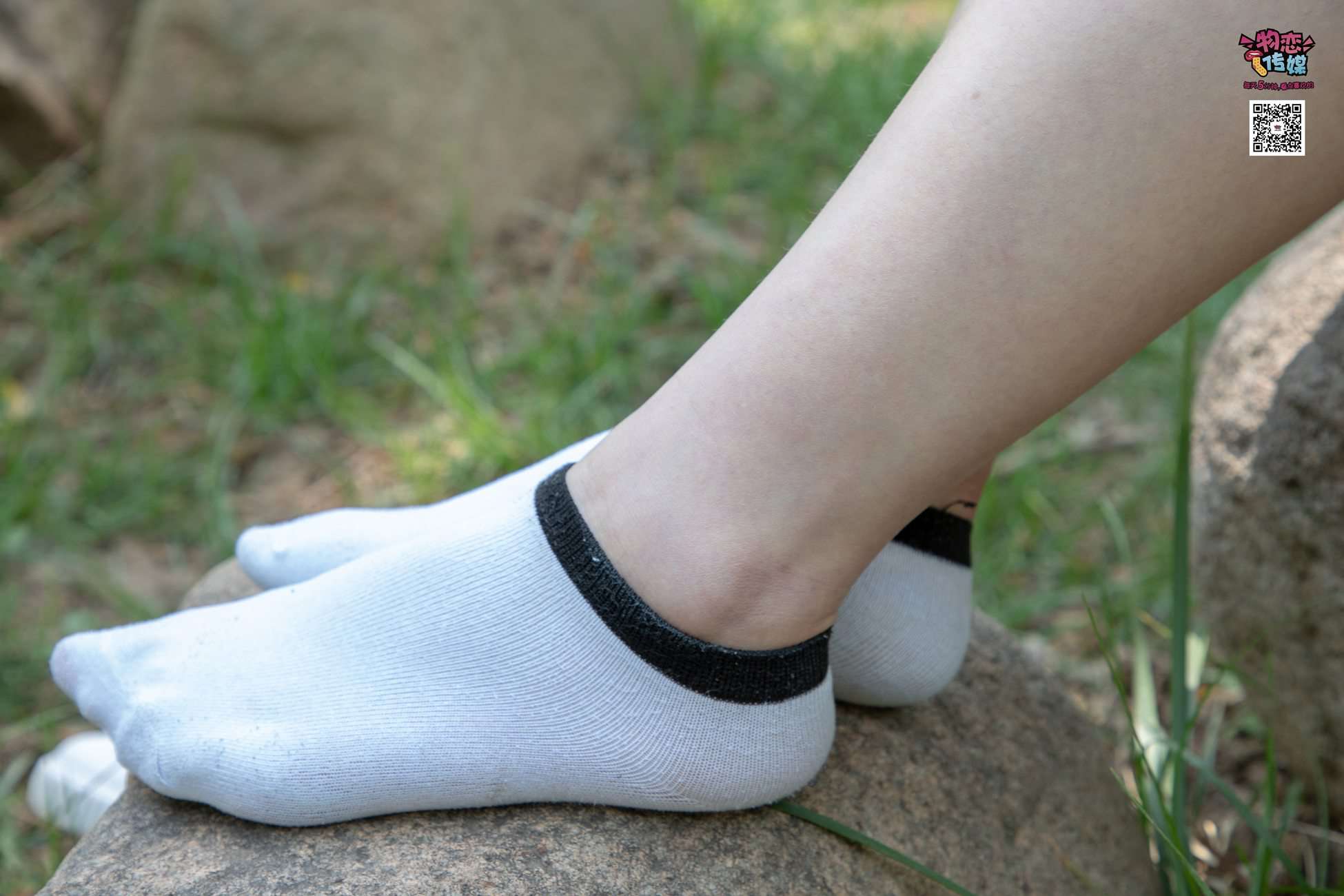 图片[103]-物恋传媒 No.009 纯纯的邻家小妹哦，小白鞋下藏着什么样的棉袜呢 [187P] – 速更版-美库