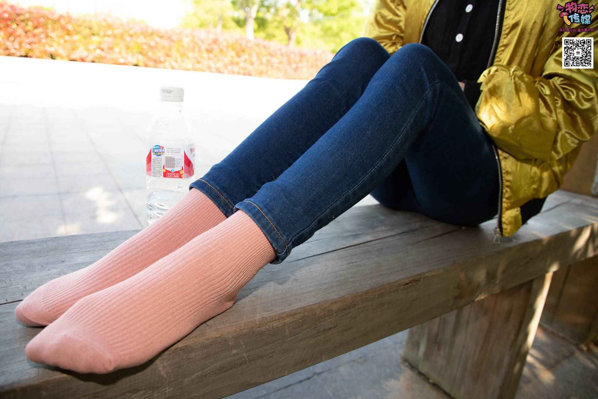 图片[58]-物恋传媒 No.012 娇小型小萝莉哦,猜猜我多大呢,小白板鞋搭配粉色棉袜 [124P] – 速更版-美库