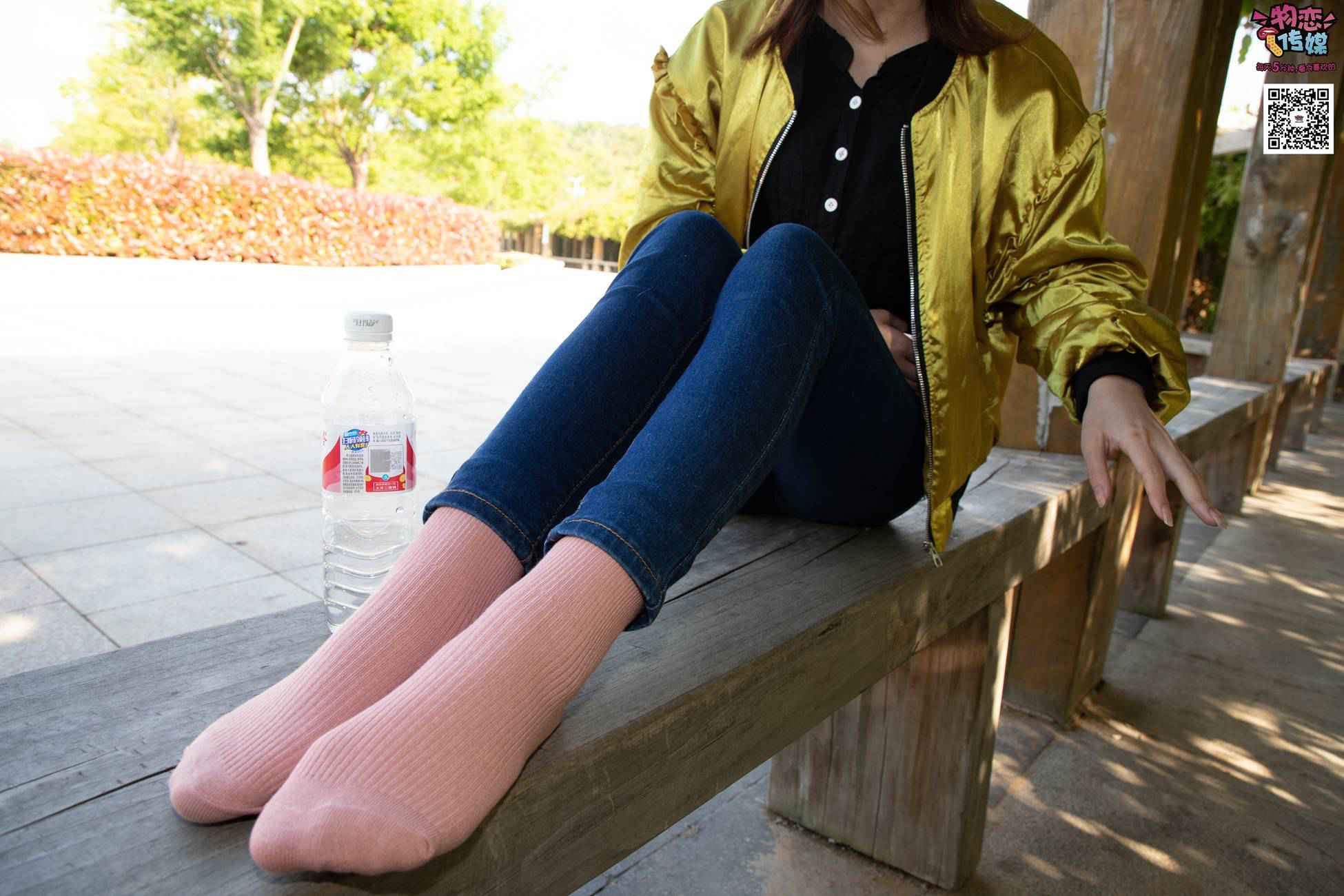 图片[59]-物恋传媒 No.012 娇小型小萝莉哦,猜猜我多大呢,小白板鞋搭配粉色棉袜 [124P] – 速更版-美库