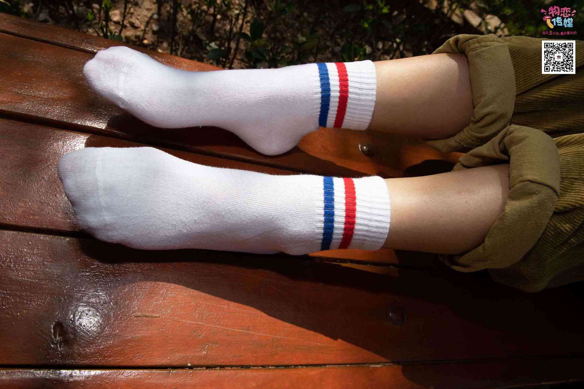 图片[51]-物恋传媒 No.013 气质独特的邻家小妹,粉色小棉袜加白袜哦 [187P] – 速更版-美库