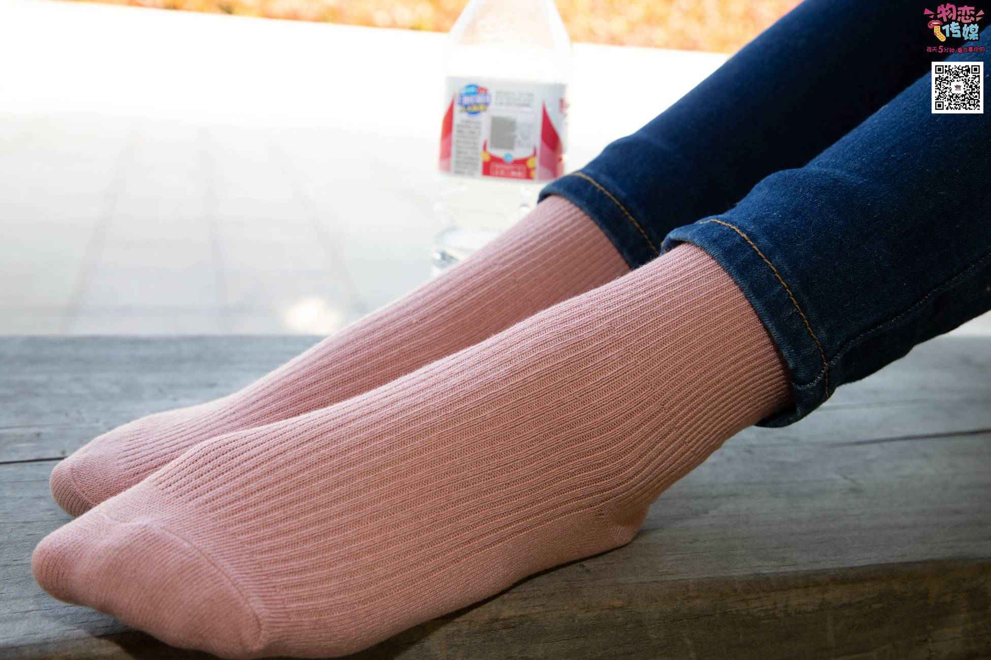 图片[60]-物恋传媒 No.012 娇小型小萝莉哦,猜猜我多大呢,小白板鞋搭配粉色棉袜 [124P] – 速更版-美库