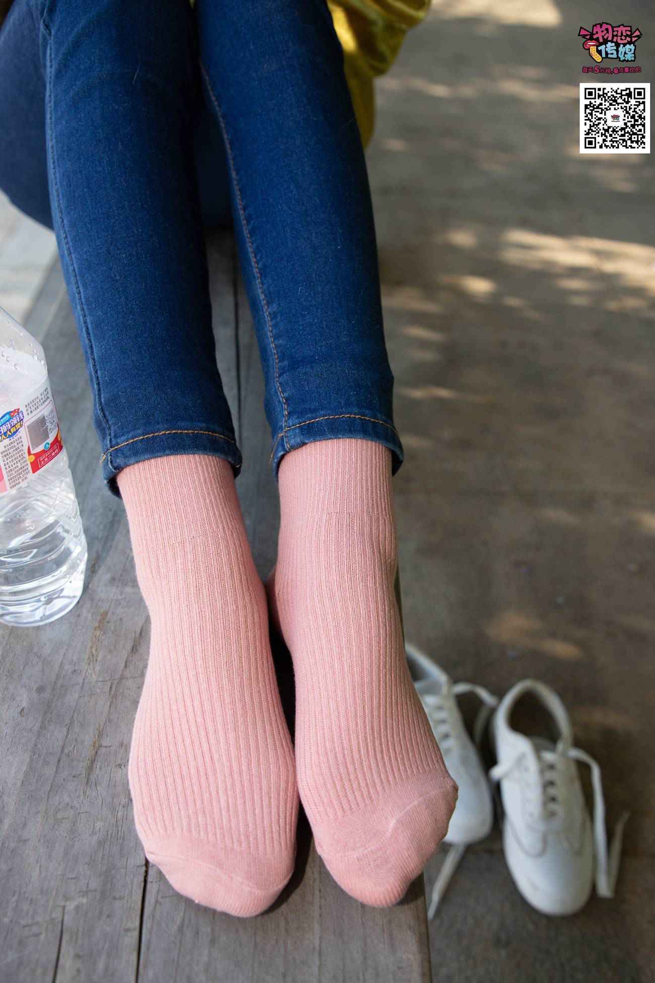 图片[63]-物恋传媒 No.012 娇小型小萝莉哦,猜猜我多大呢,小白板鞋搭配粉色棉袜 [124P] – 速更版-美库