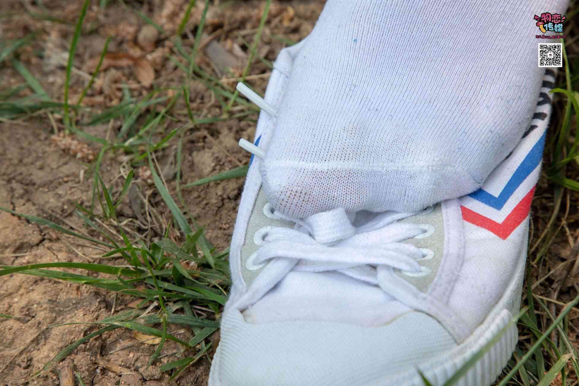 图片[111]-物恋传媒 No.009 纯纯的邻家小妹哦，小白鞋下藏着什么样的棉袜呢 [187P] – 速更版-美库