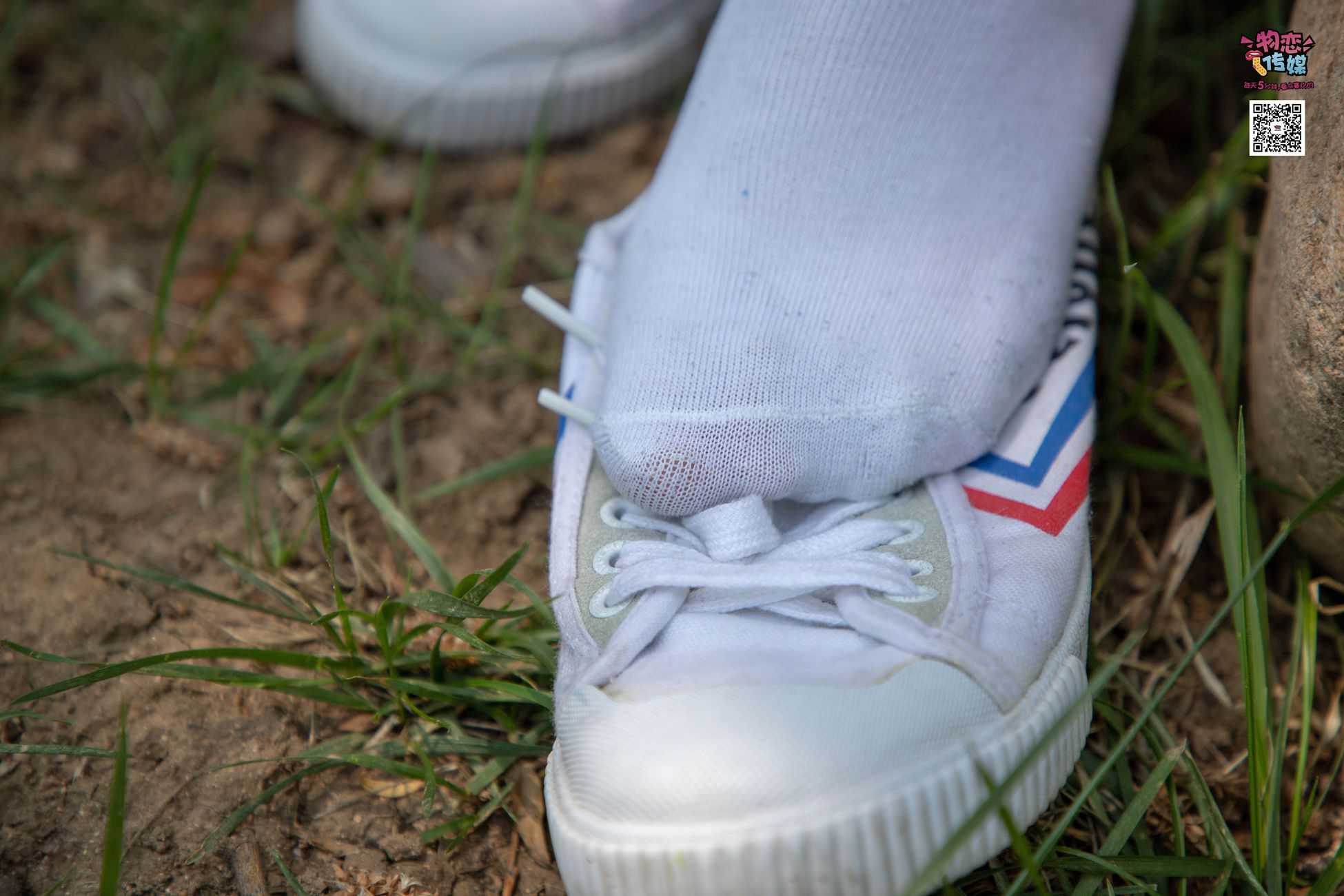 图片[113]-物恋传媒 No.009 纯纯的邻家小妹哦，小白鞋下藏着什么样的棉袜呢 [187P] – 速更版-美库