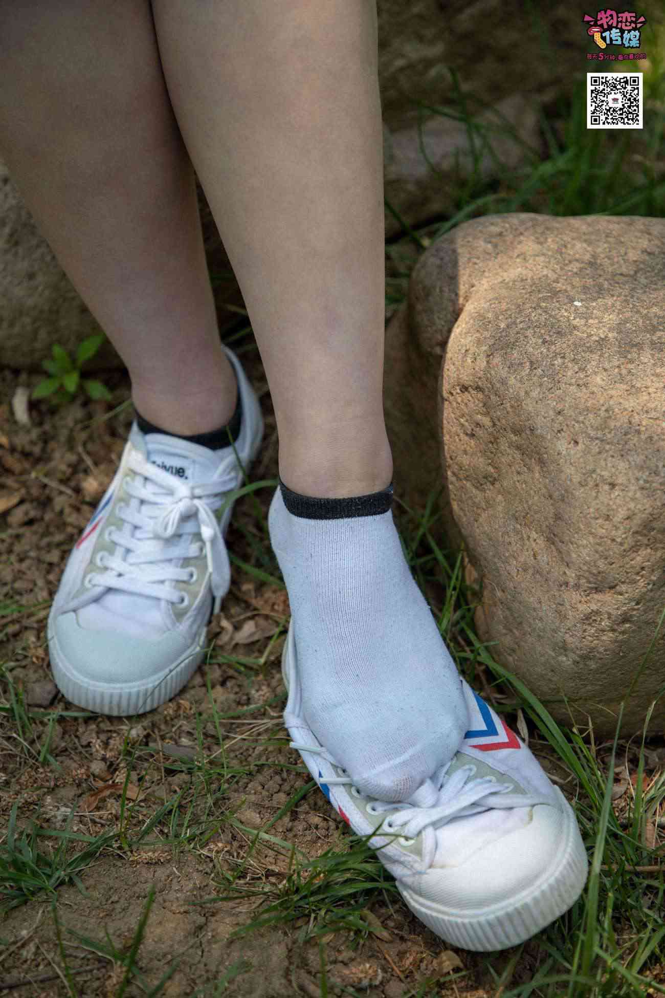 图片[116]-物恋传媒 No.009 纯纯的邻家小妹哦，小白鞋下藏着什么样的棉袜呢 [187P] – 速更版-美库