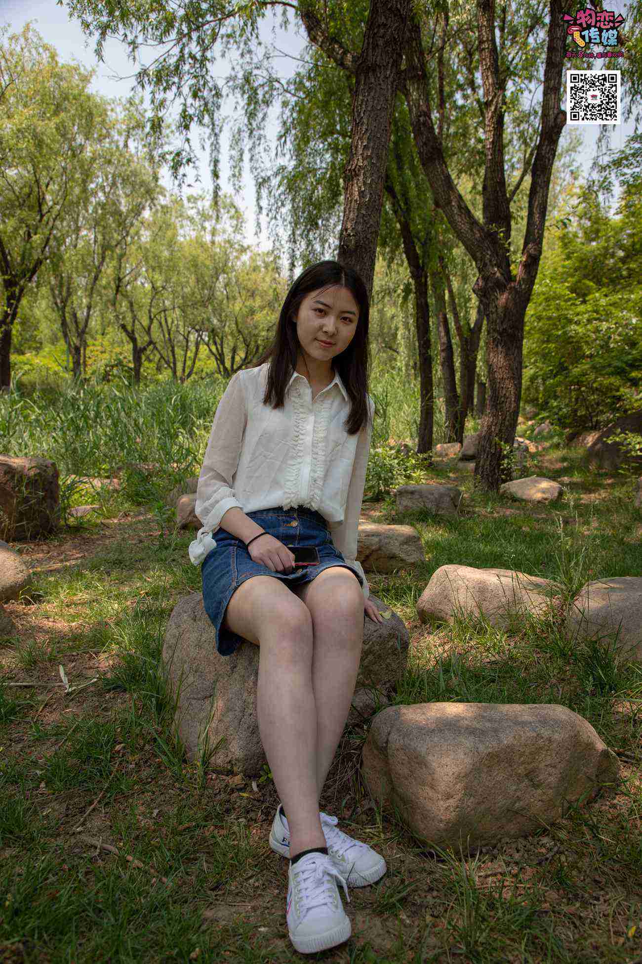 图片[129]-物恋传媒 No.009 纯纯的邻家小妹哦，小白鞋下藏着什么样的棉袜呢 [187P] – 速更版-美库