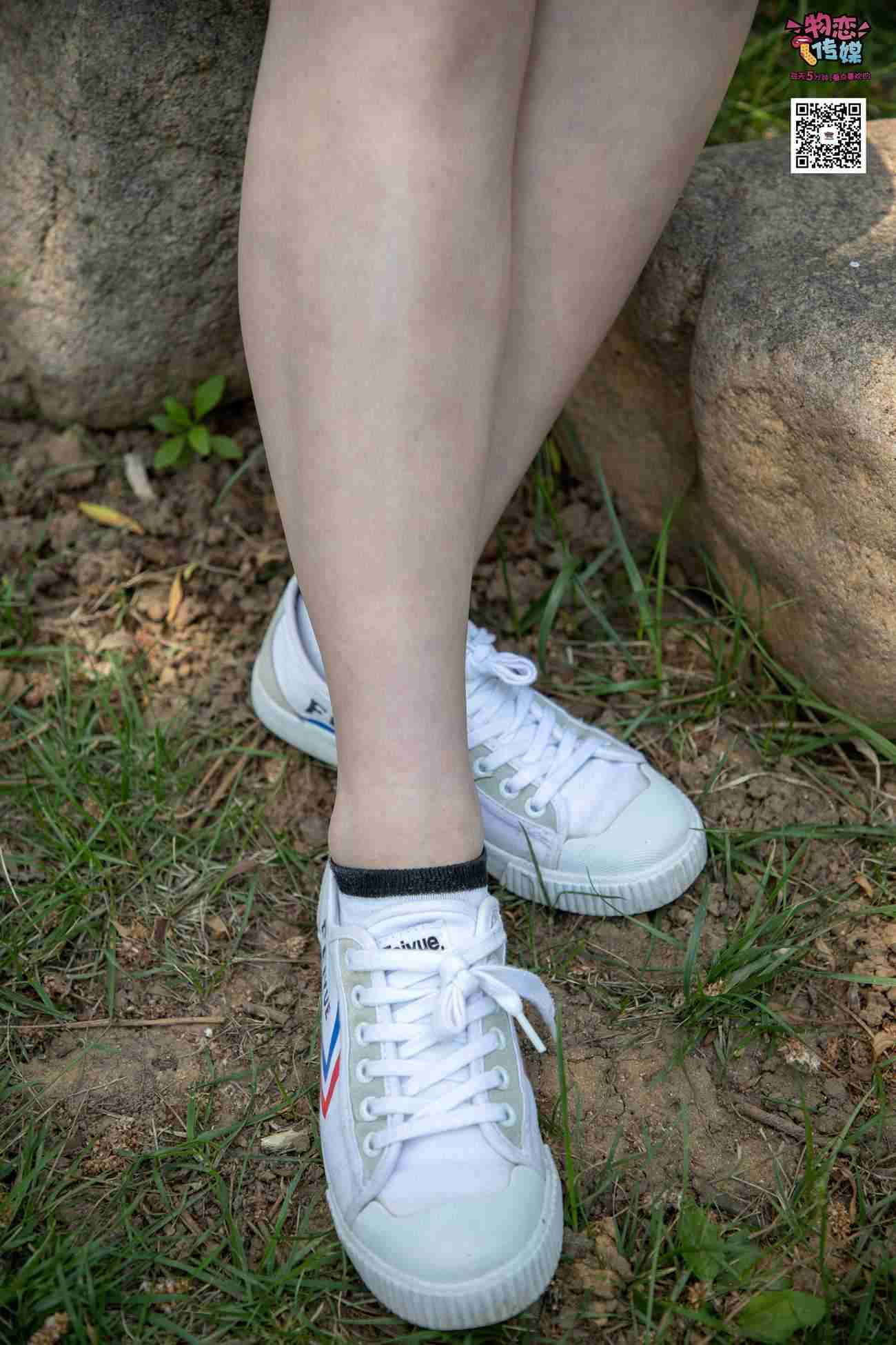 图片[136]-物恋传媒 No.009 纯纯的邻家小妹哦，小白鞋下藏着什么样的棉袜呢 [187P] – 速更版-美库