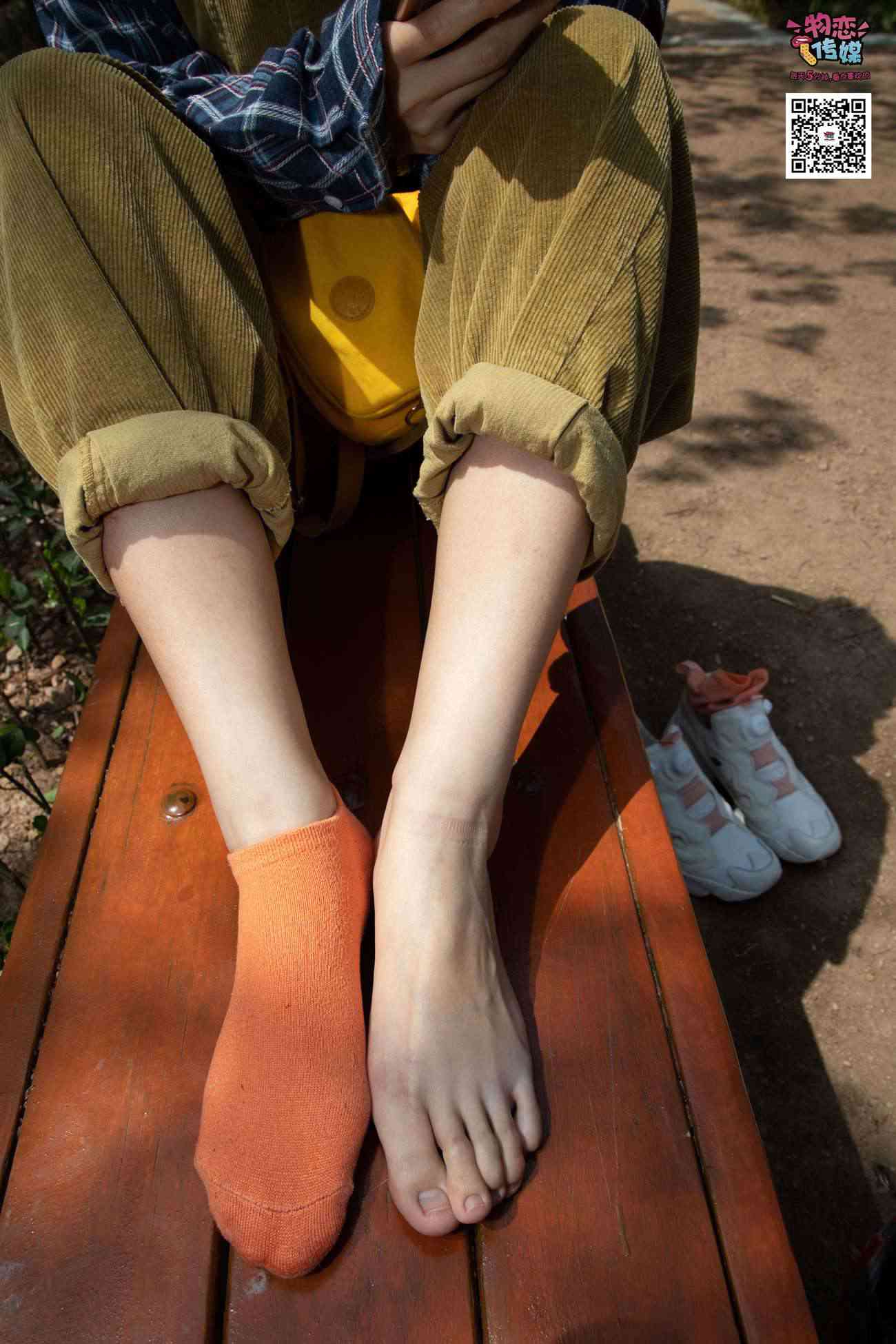 图片[74]-物恋传媒 No.013 气质独特的邻家小妹,粉色小棉袜加白袜哦 [187P] – 速更版-美库