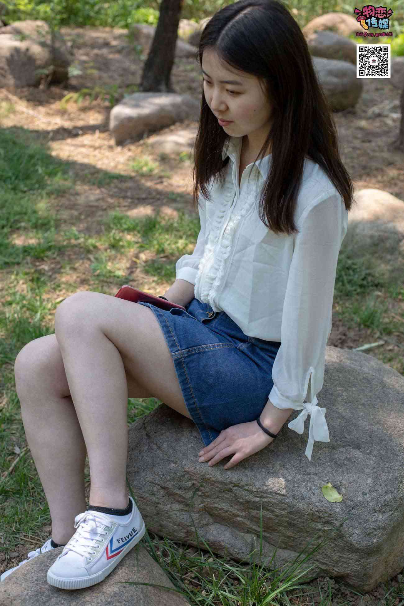 图片[142]-物恋传媒 No.009 纯纯的邻家小妹哦，小白鞋下藏着什么样的棉袜呢 [187P] – 速更版-美库