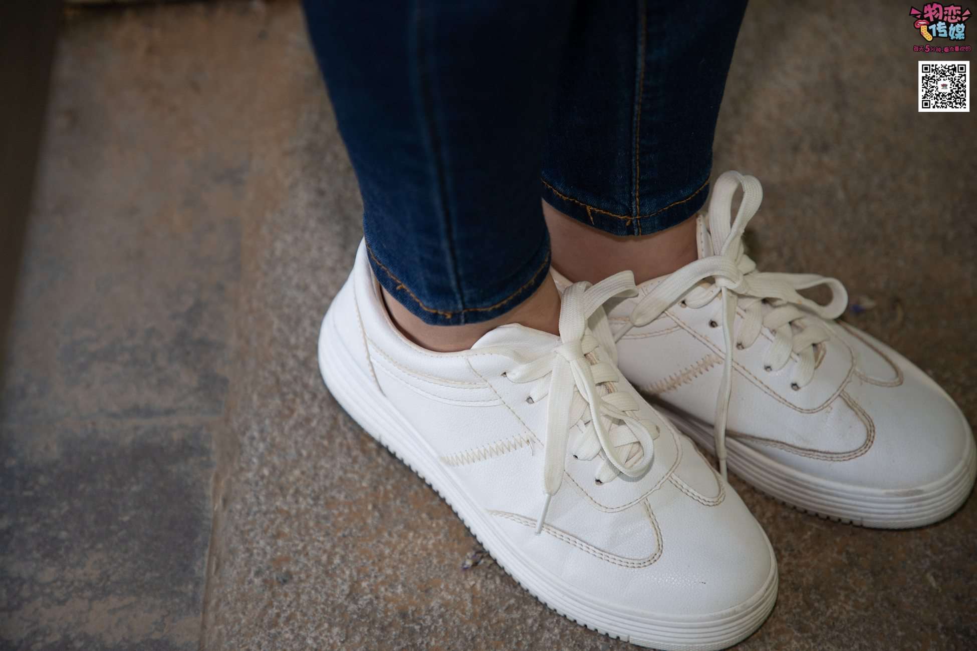 图片[87]-物恋传媒 No.012 娇小型小萝莉哦,猜猜我多大呢,小白板鞋搭配粉色棉袜 [124P] – 速更版-美库