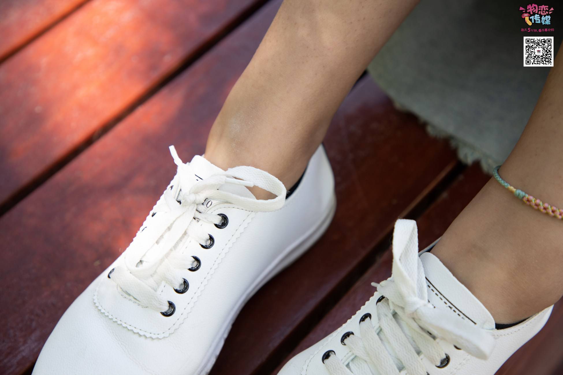 图片[99]-物恋传媒 No.011 纯纯的邻家小妹,小白鞋搭配黑色船袜,清凉一夏 [187P] – 速更版-美库