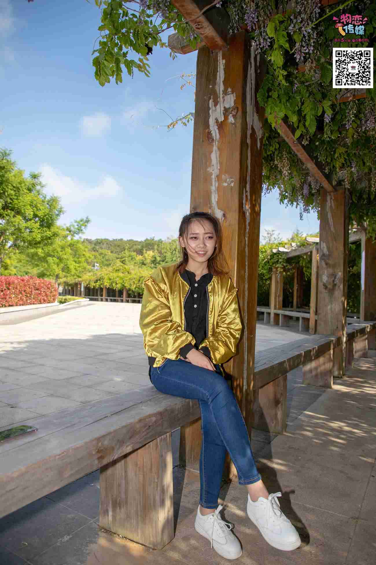 图片[93]-物恋传媒 No.012 娇小型小萝莉哦,猜猜我多大呢,小白板鞋搭配粉色棉袜 [124P] – 速更版-美库