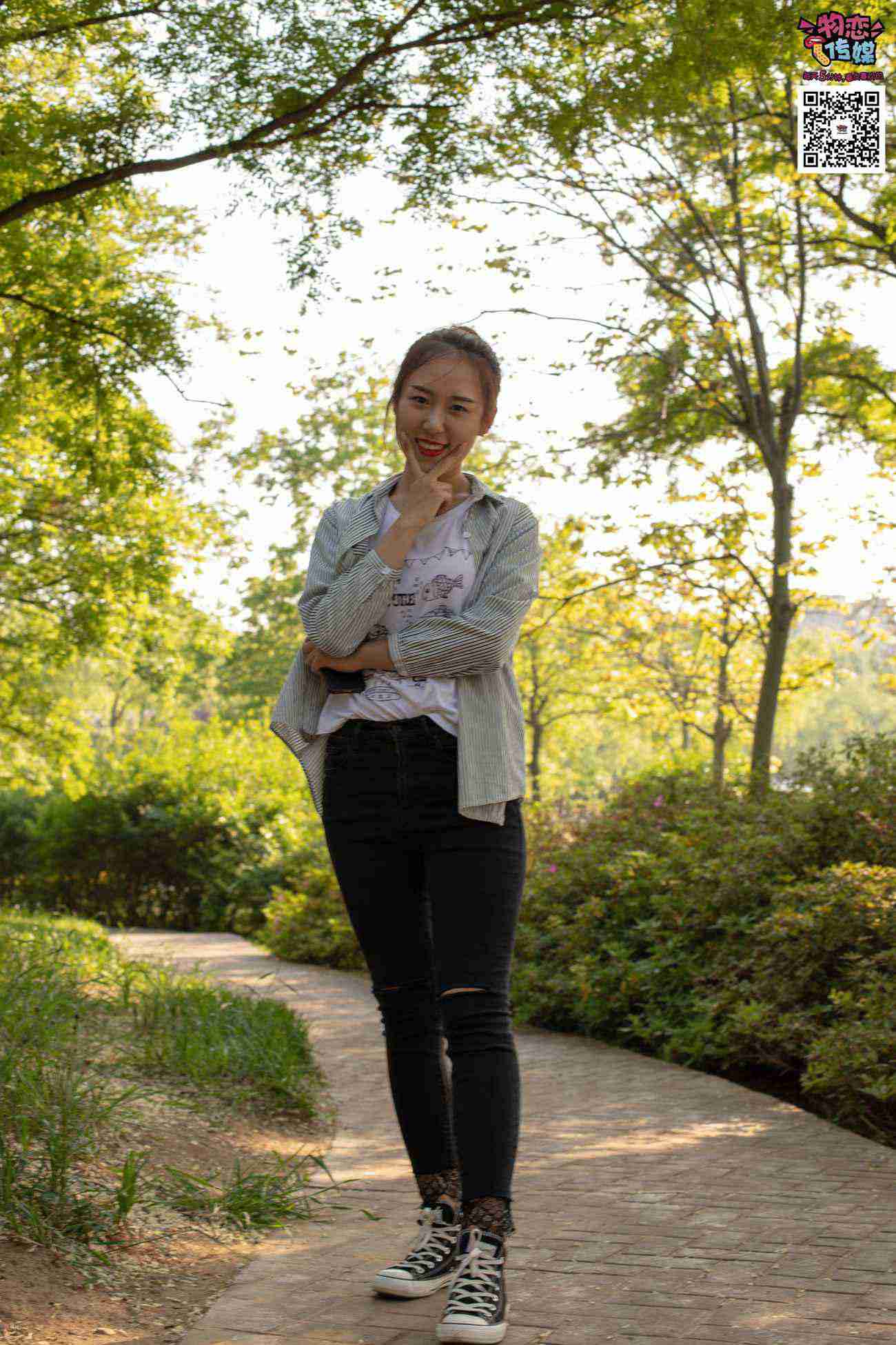 图片[105]-[物恋传媒] NO.010 纯的闺蜜情，纯纯的鞋子与棉袜 [209P] – 速更版-美库