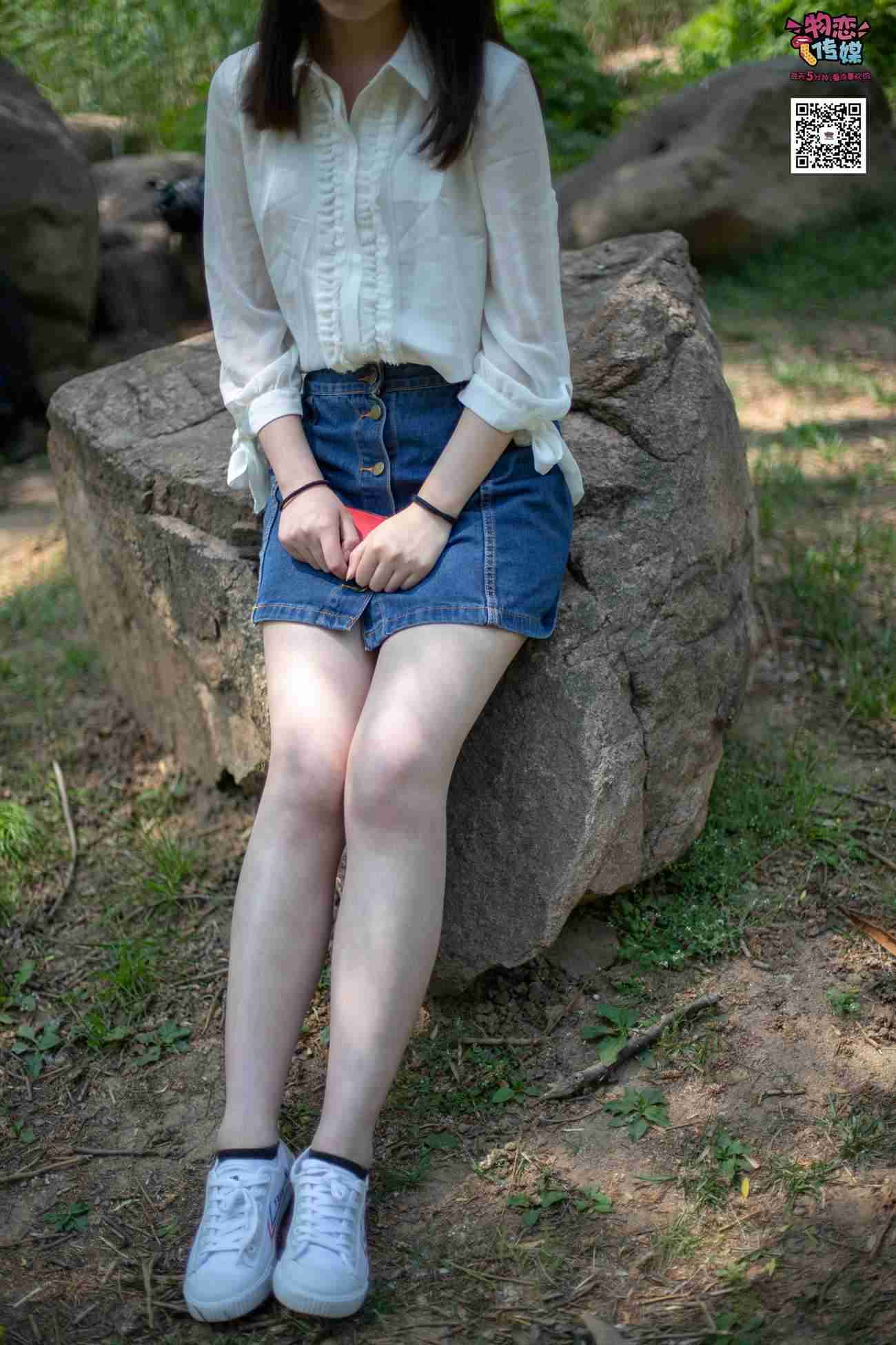 图片[165]-物恋传媒 No.009 纯纯的邻家小妹哦，小白鞋下藏着什么样的棉袜呢 [187P] – 速更版-美库