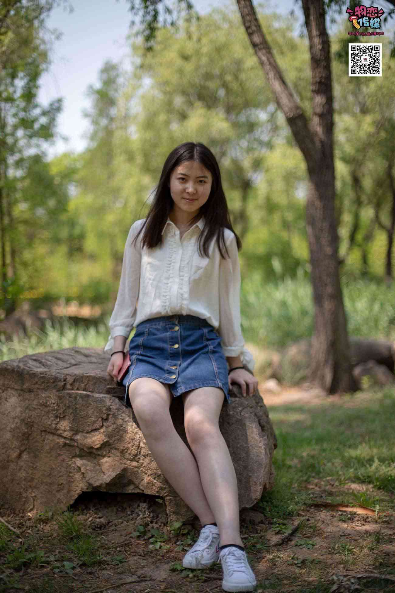 图片[168]-物恋传媒 No.009 纯纯的邻家小妹哦，小白鞋下藏着什么样的棉袜呢 [187P] – 速更版-美库