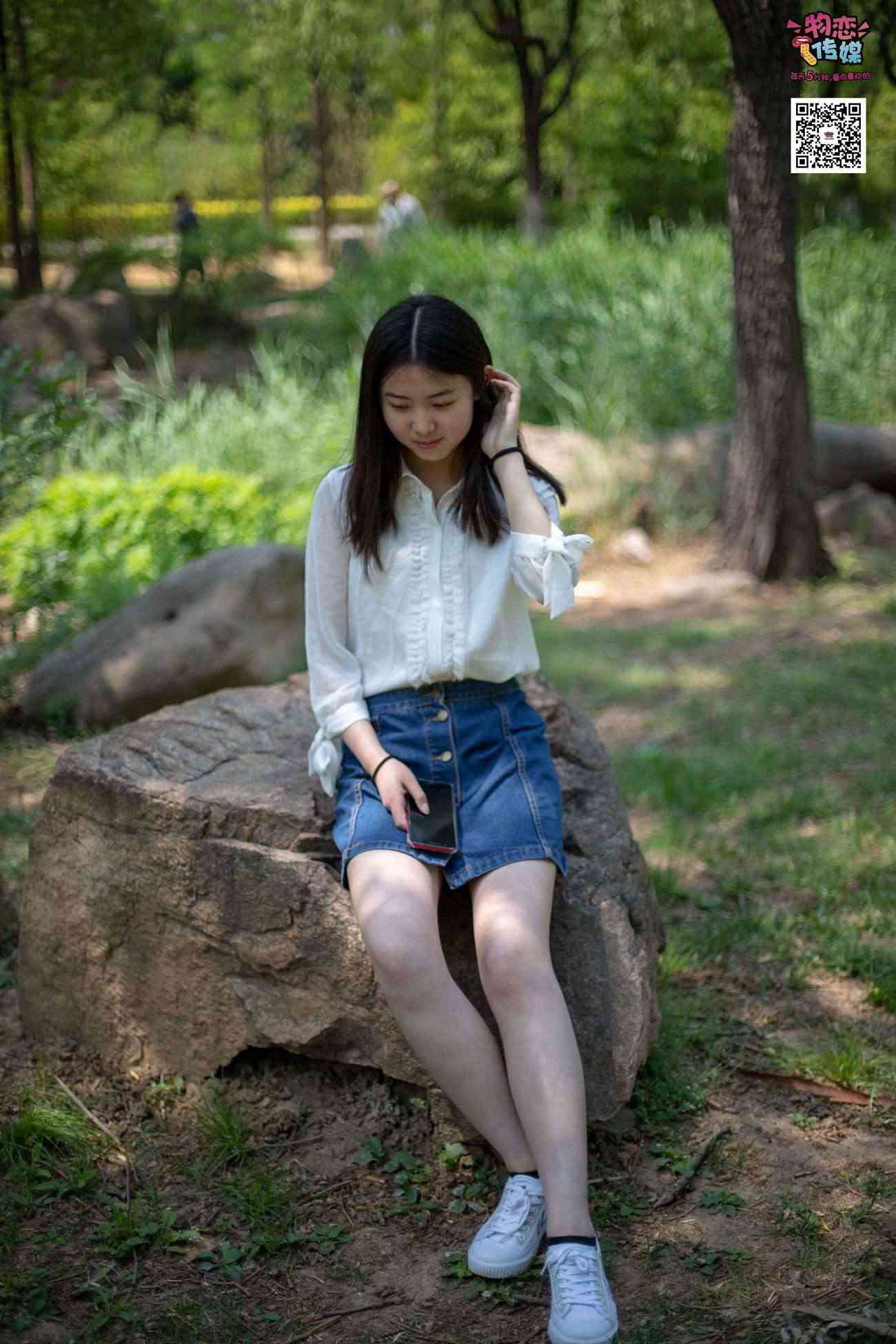 图片[170]-物恋传媒 No.009 纯纯的邻家小妹哦，小白鞋下藏着什么样的棉袜呢 [187P] – 速更版-美库