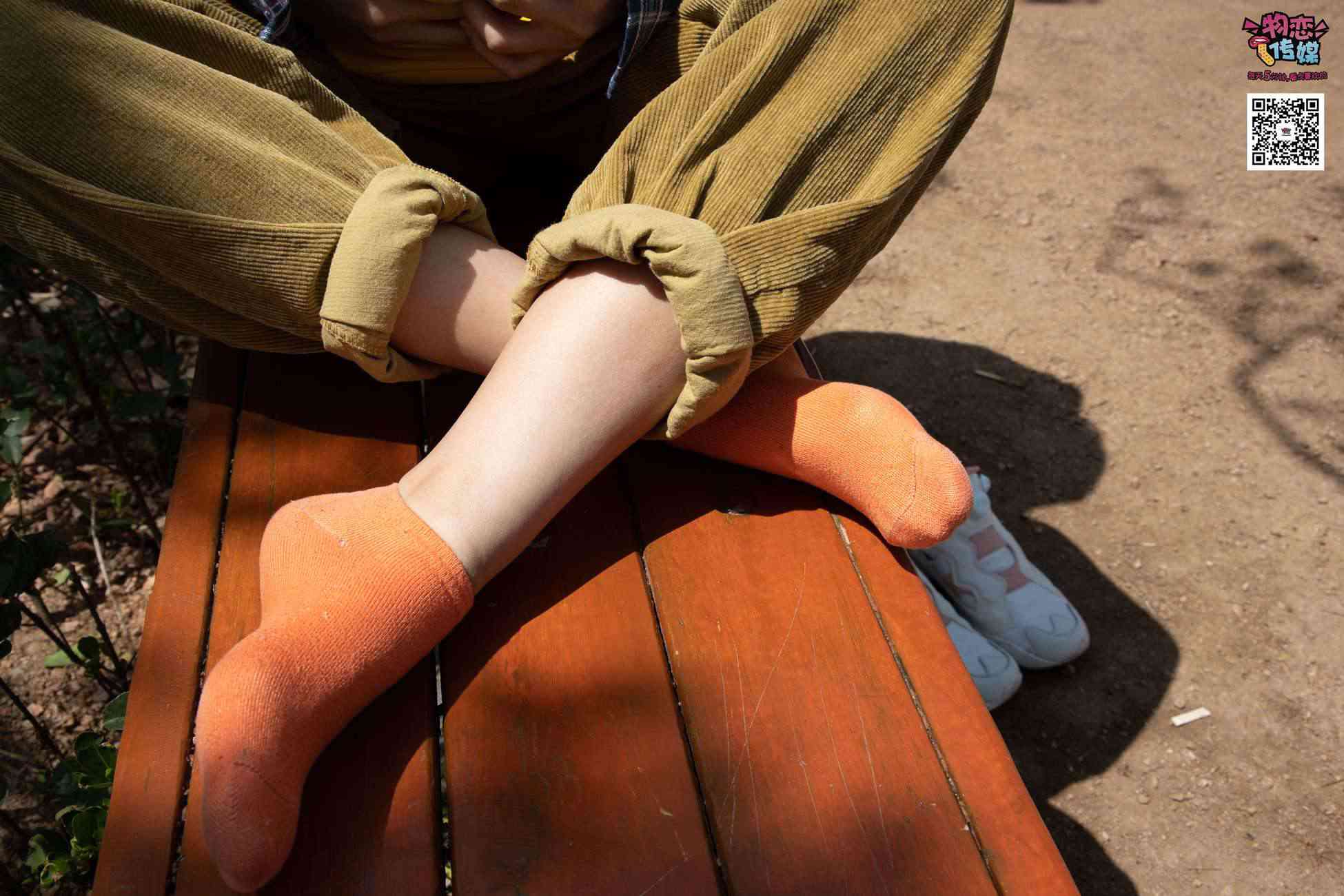 图片[96]-物恋传媒 No.013 气质独特的邻家小妹,粉色小棉袜加白袜哦 [187P] – 速更版-美库