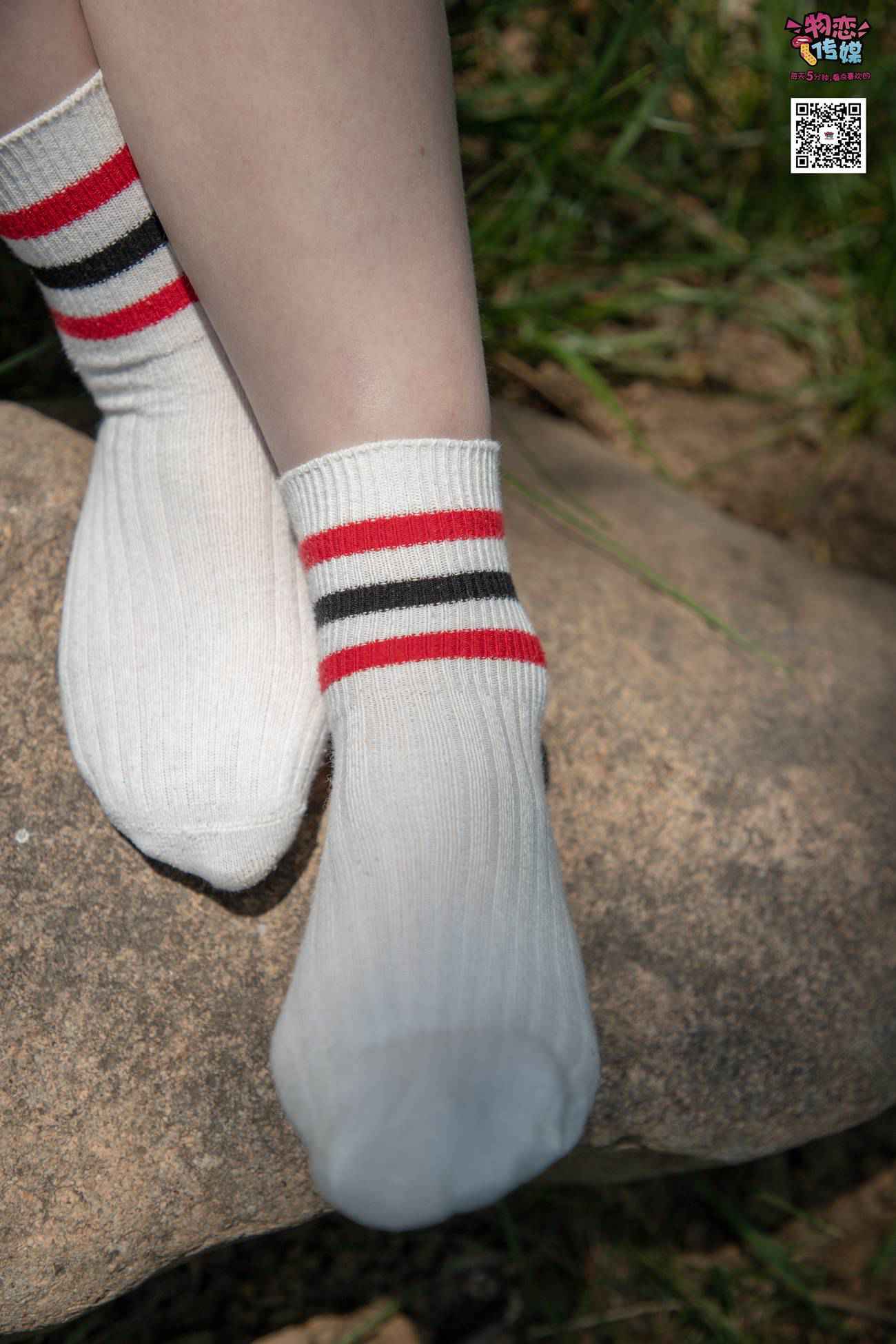 图片[177]-物恋传媒 No.009 纯纯的邻家小妹哦，小白鞋下藏着什么样的棉袜呢 [187P] – 速更版-美库