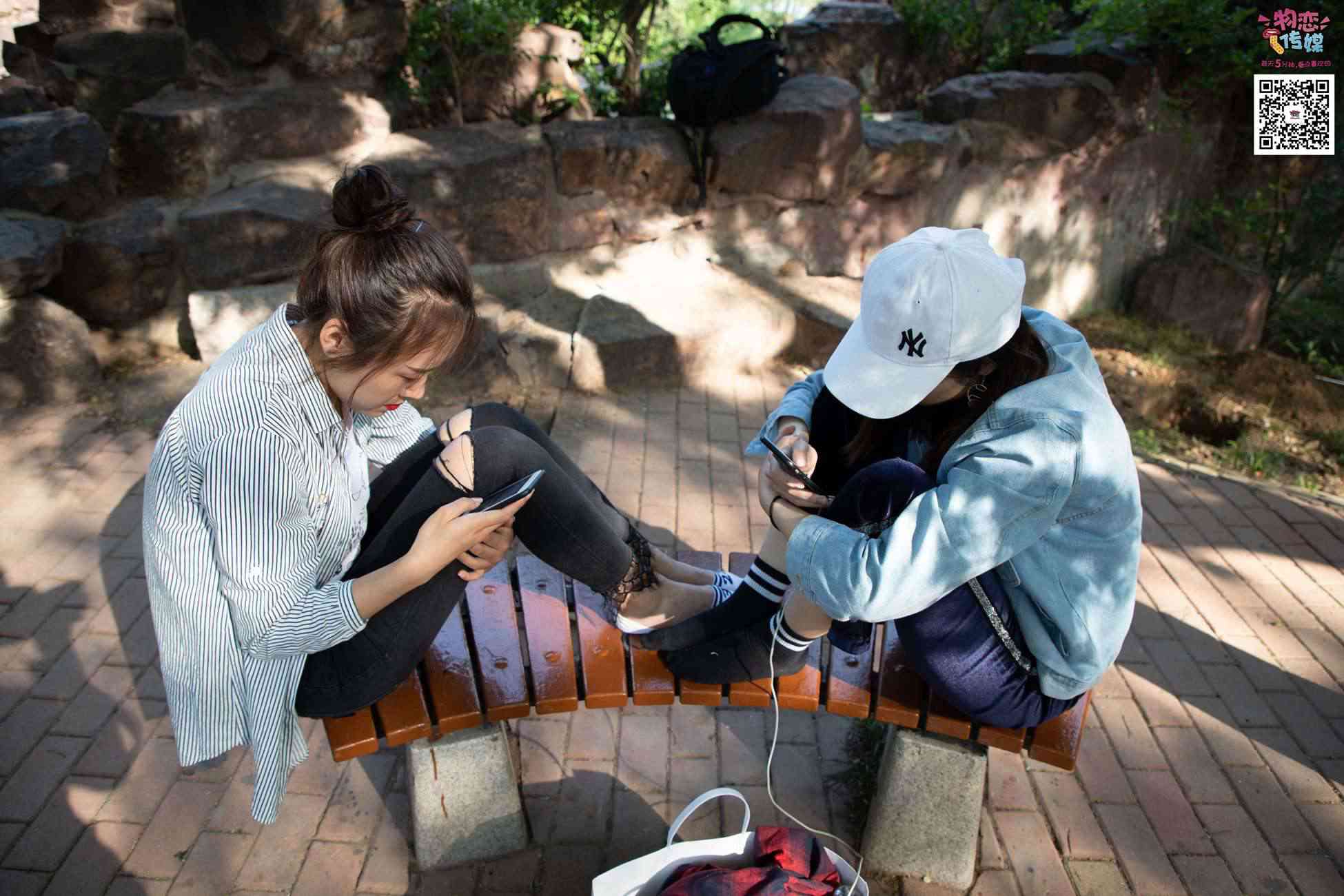 图片[122]-[物恋传媒] NO.010 纯的闺蜜情，纯纯的鞋子与棉袜 [209P] – 速更版-美库