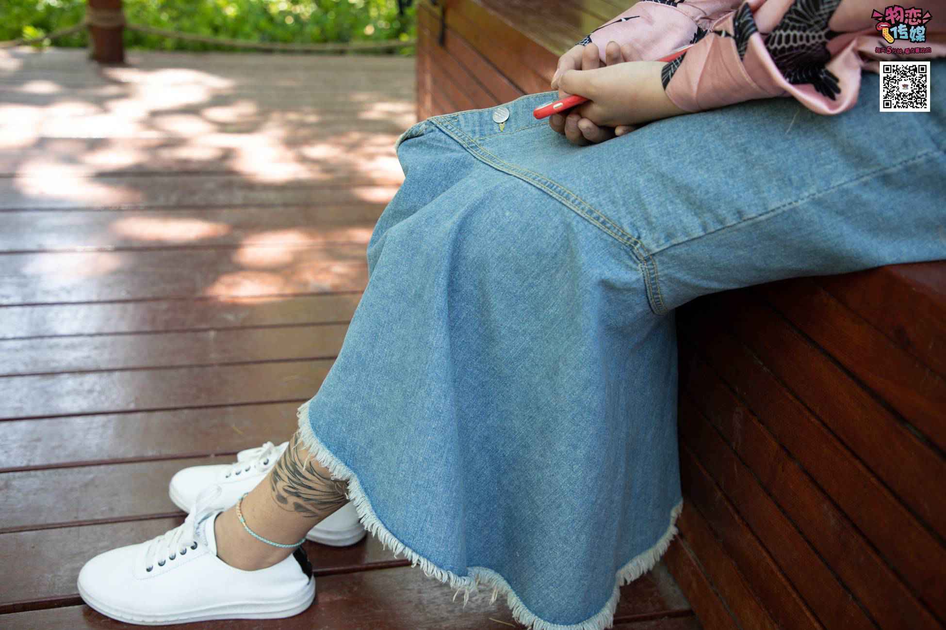 图片[127]-物恋传媒 No.011 纯纯的邻家小妹,小白鞋搭配黑色船袜,清凉一夏 [187P] – 速更版-美库