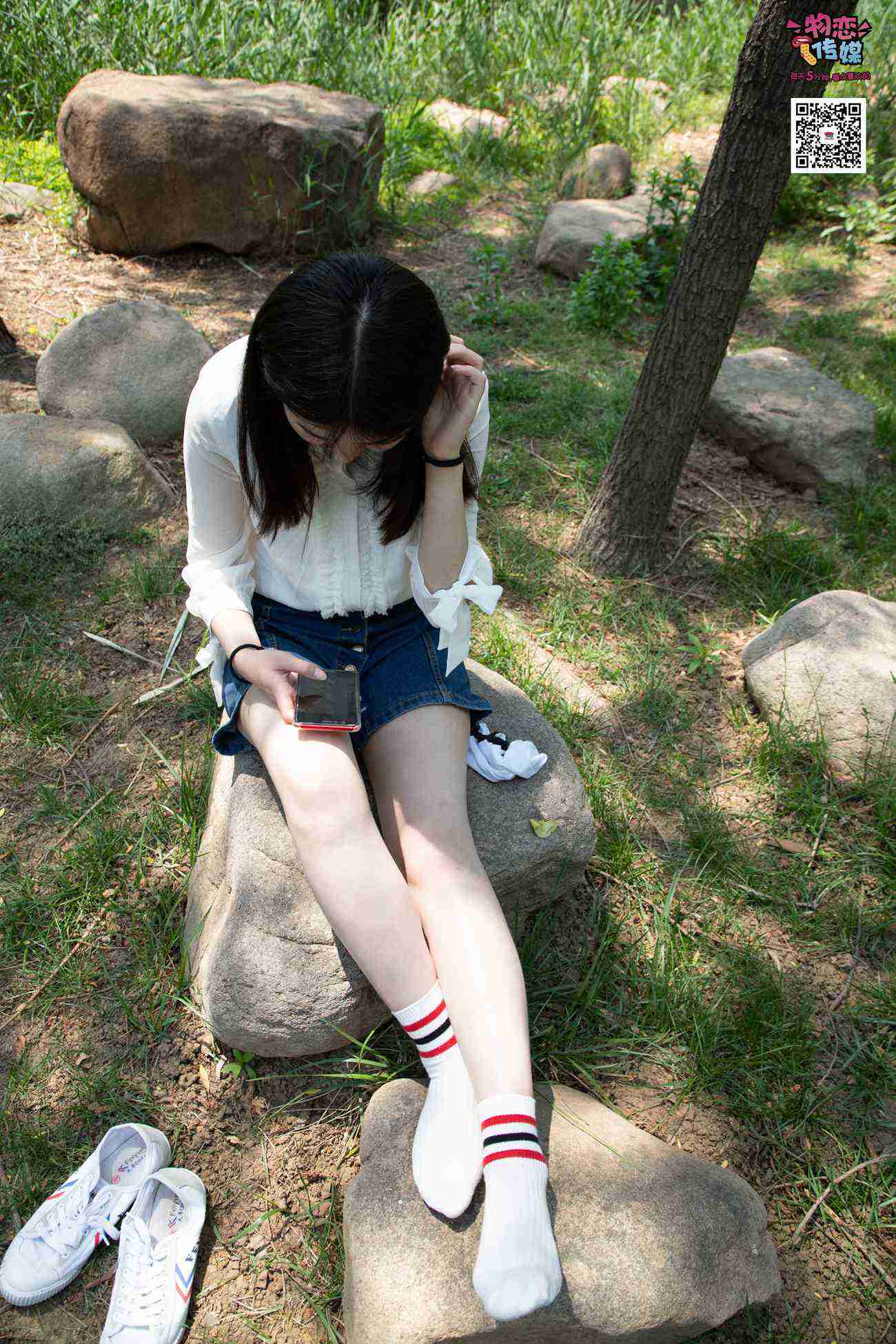 图片[187]-物恋传媒 No.009 纯纯的邻家小妹哦，小白鞋下藏着什么样的棉袜呢 [187P] – 速更版-美库